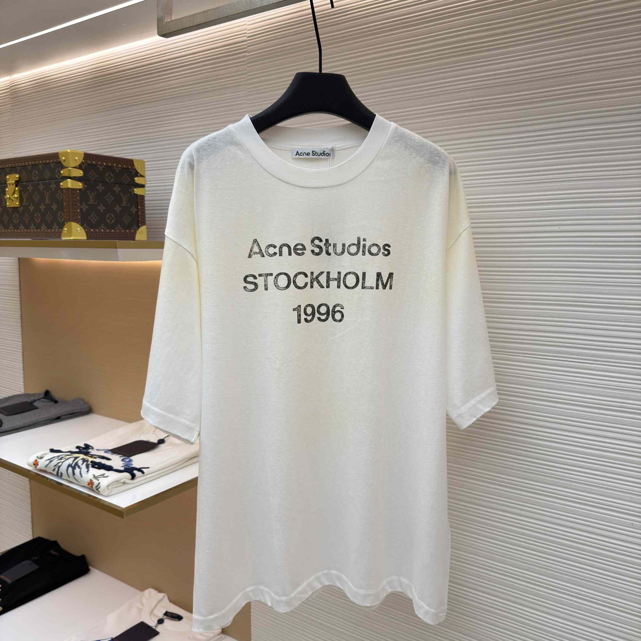 Acne Studios  Sprayed Logo T-shirt - DesignerGu