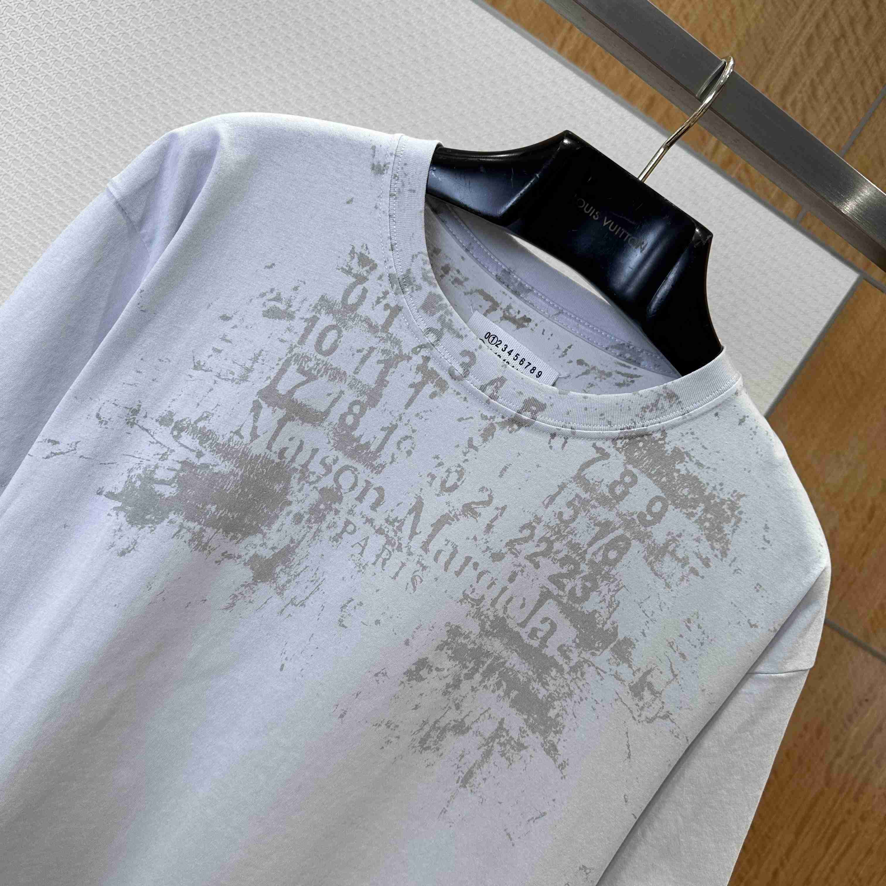 Maison Margiela Black Label Patch T-shirt - DesignerGu