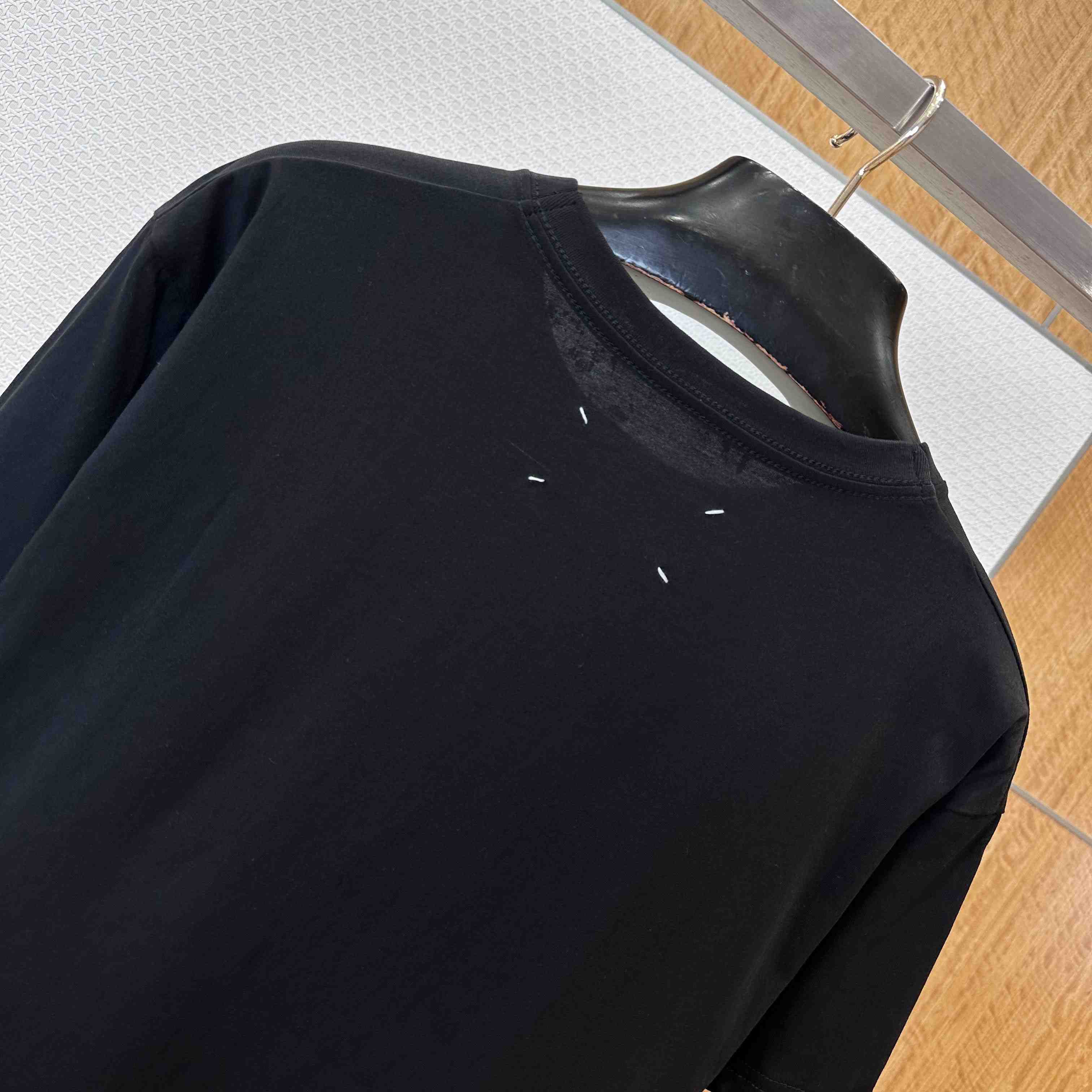 Maison Margiela Black Label Patch T-shirt - DesignerGu