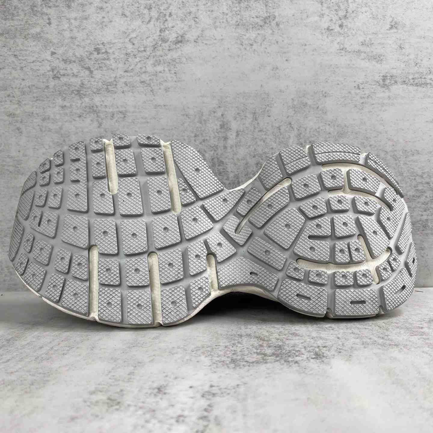 Balenciaga 3Xl Sneaker 