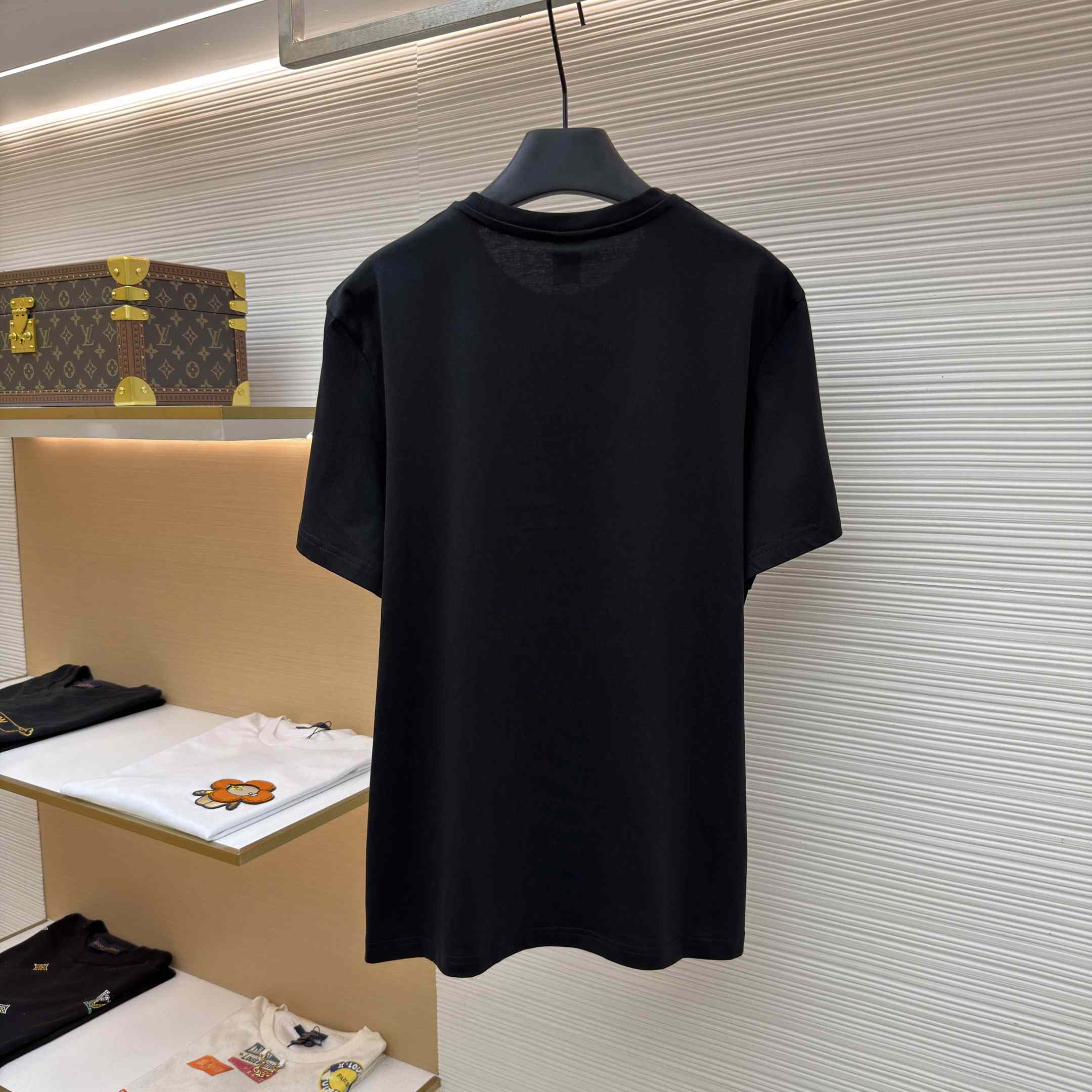Moose Knuckles T-shirt With Pocket - DesignerGu