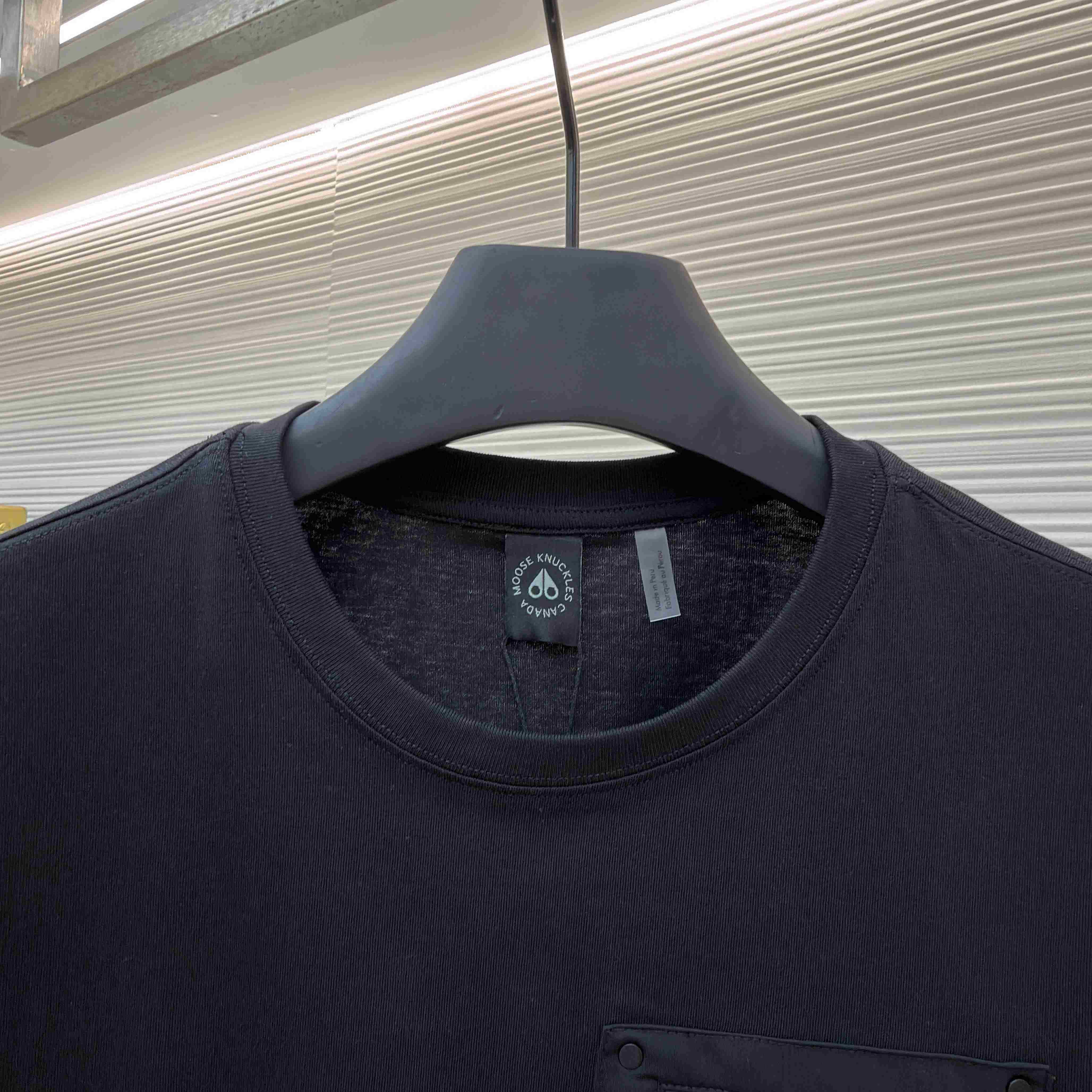 Moose Knuckles T-shirt With Pocket - DesignerGu
