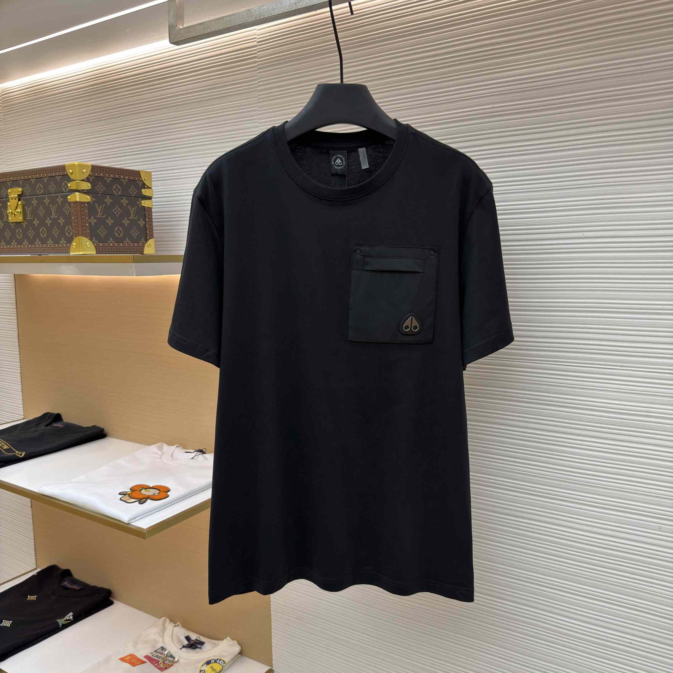 Moose Knuckles T-shirt With Pocket - DesignerGu