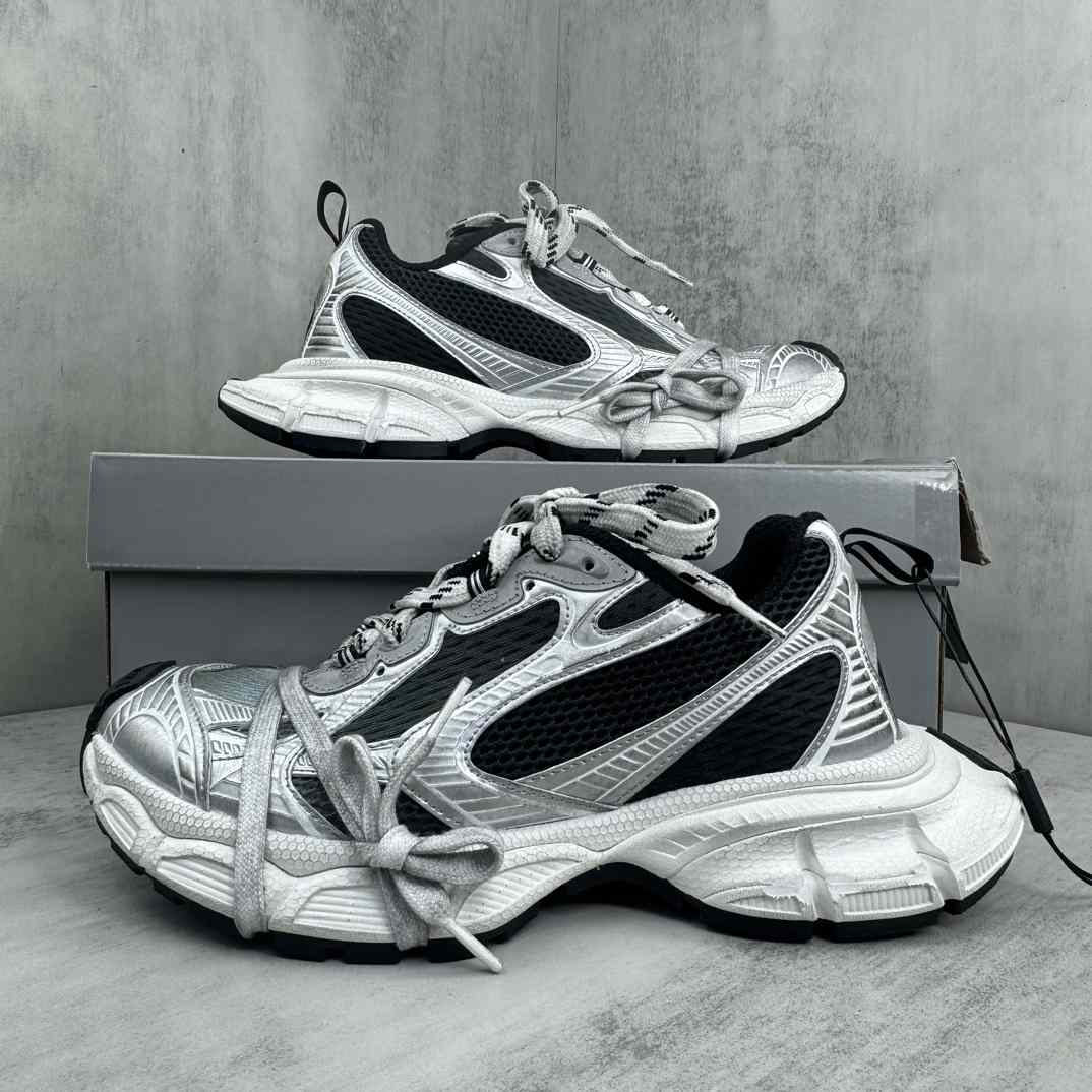 Balenciaga 3XL Sneaker 'Worn-Out Gradient - Black Grey White' - DesignerGu