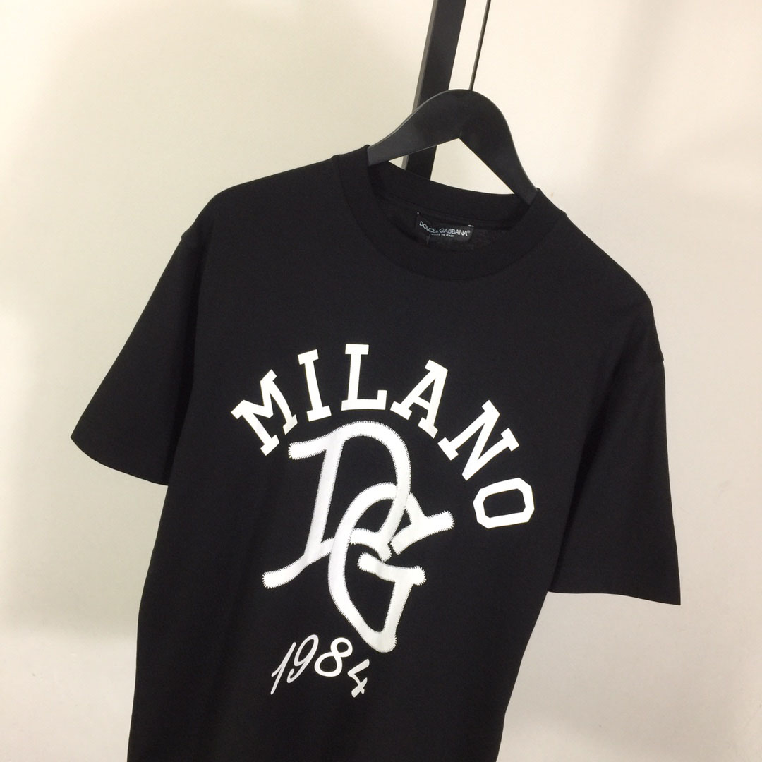 Dolce & Gabbana T-shirt With DG Logo Embroidery - DesignerGu