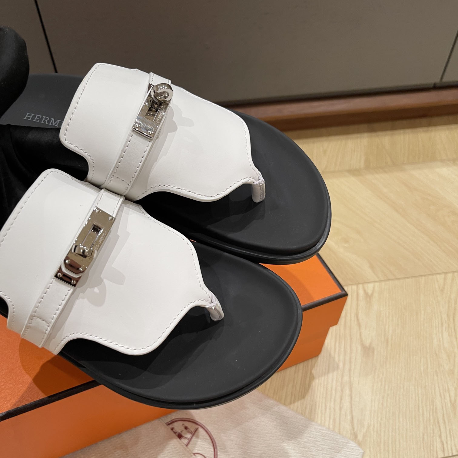 Hermes Empire Sandal - DesignerGu