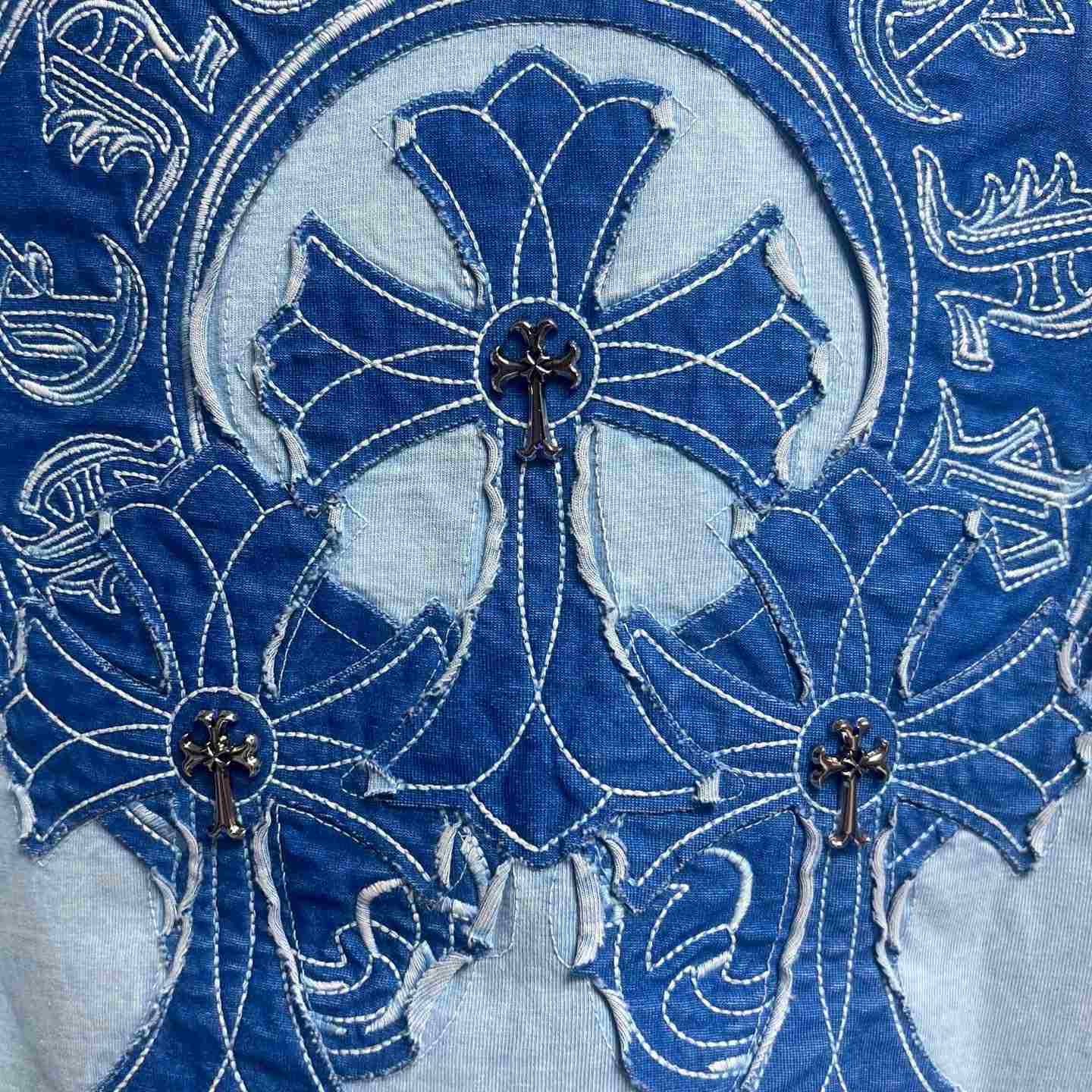 Chrome Hearts Horseshoe Cross Patch Embroidery  T-Shirt  - DesignerGu