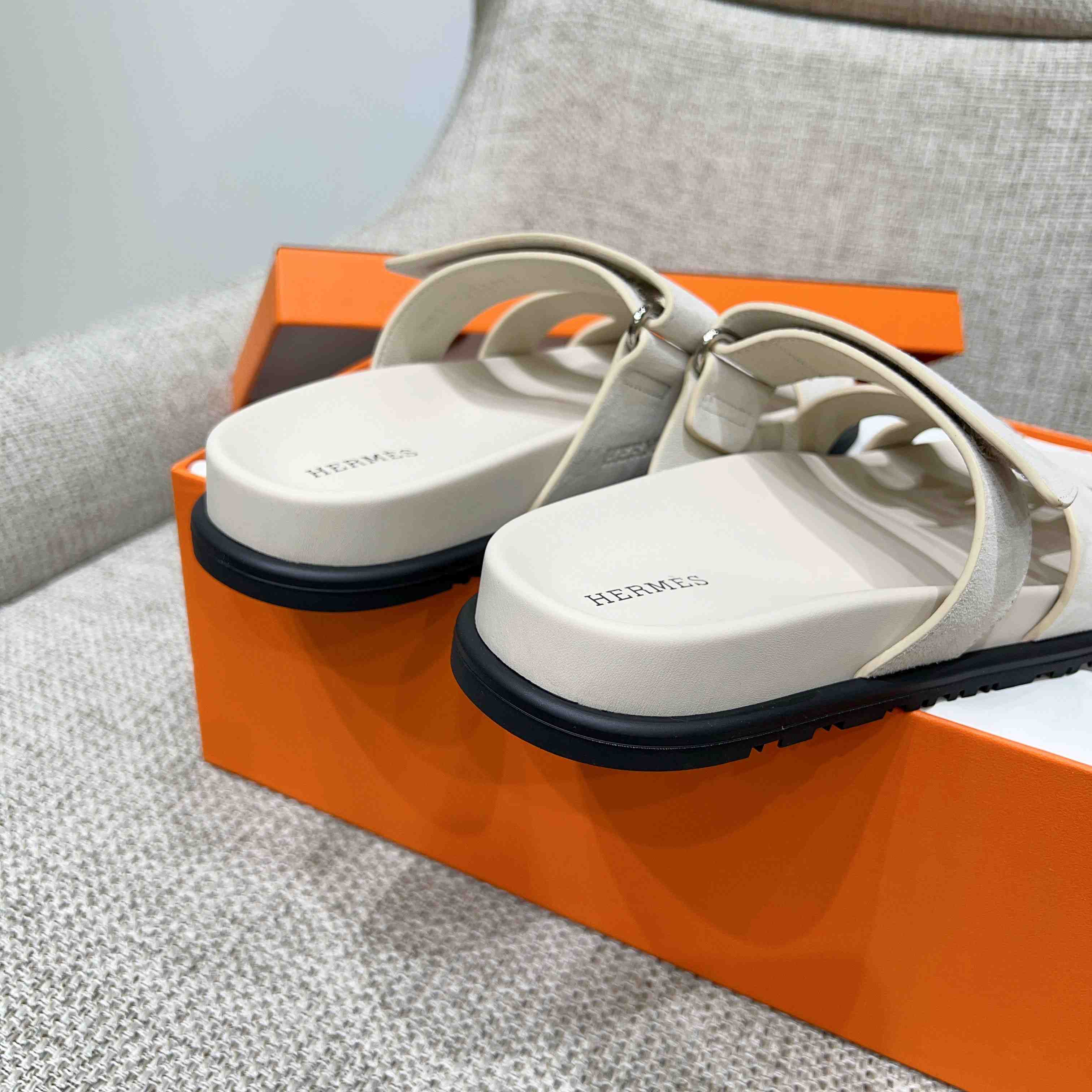 Hermes Chypre Sandal - DesignerGu