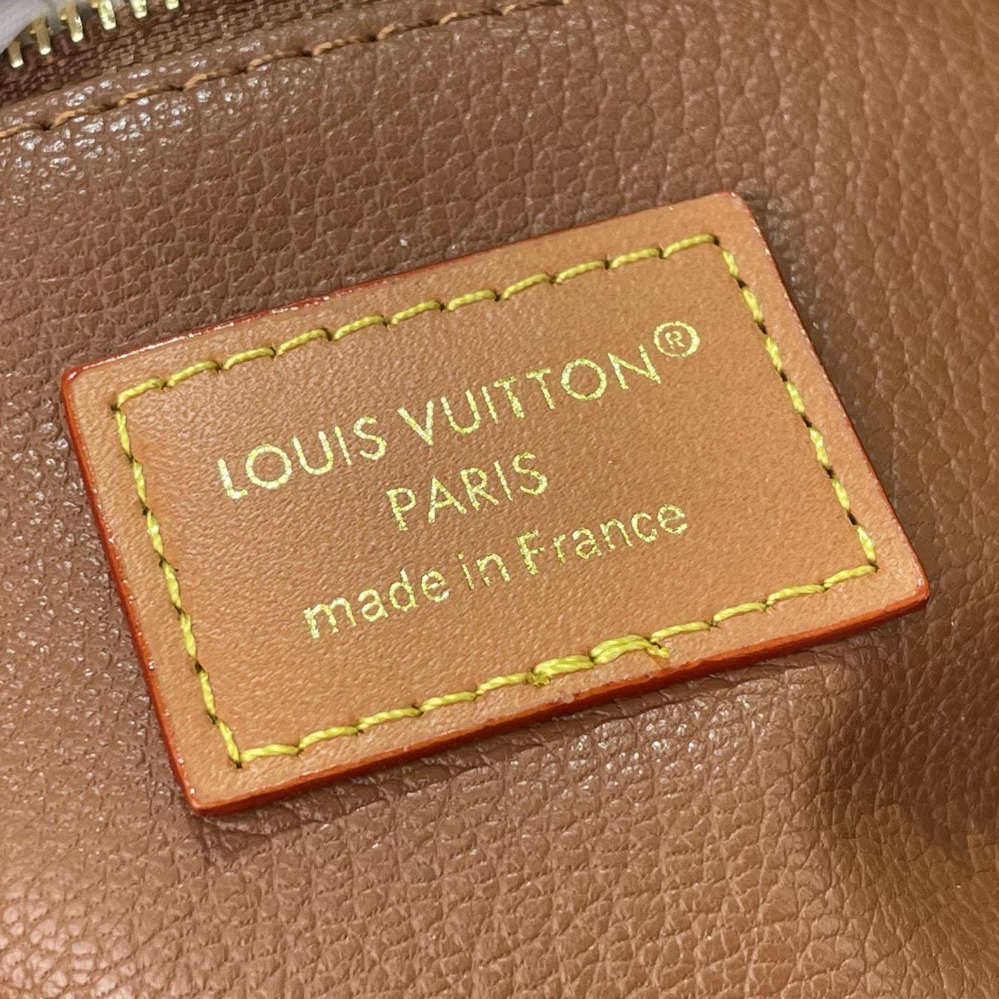 Louis Vuitton Dopp Kit  M29161 - DesignerGu