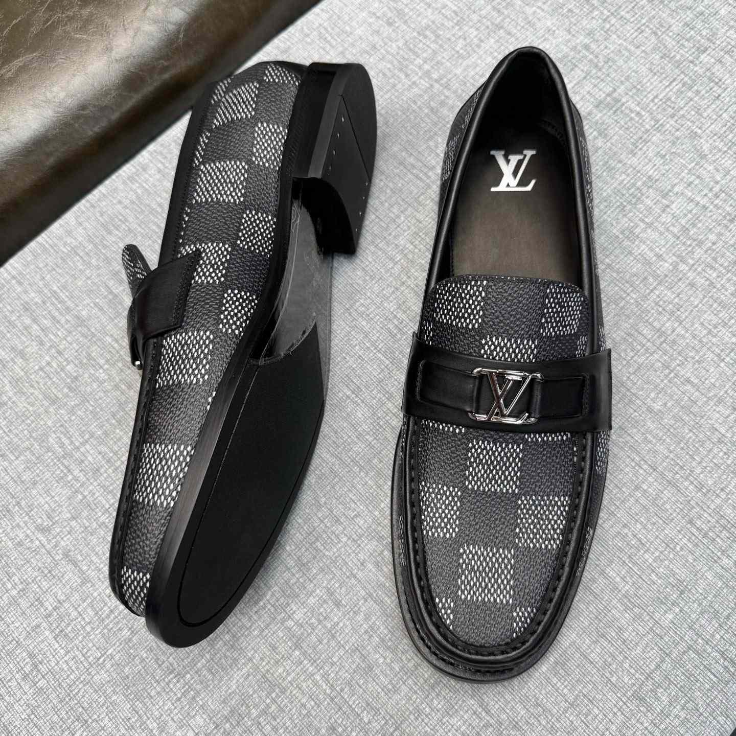 Louis Vuitton Major Loafer   1AKD0V - DesignerGu