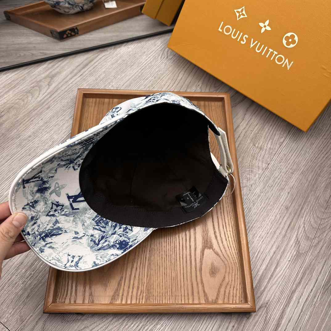 Louis Vuitton Baseball Cap - DesignerGu