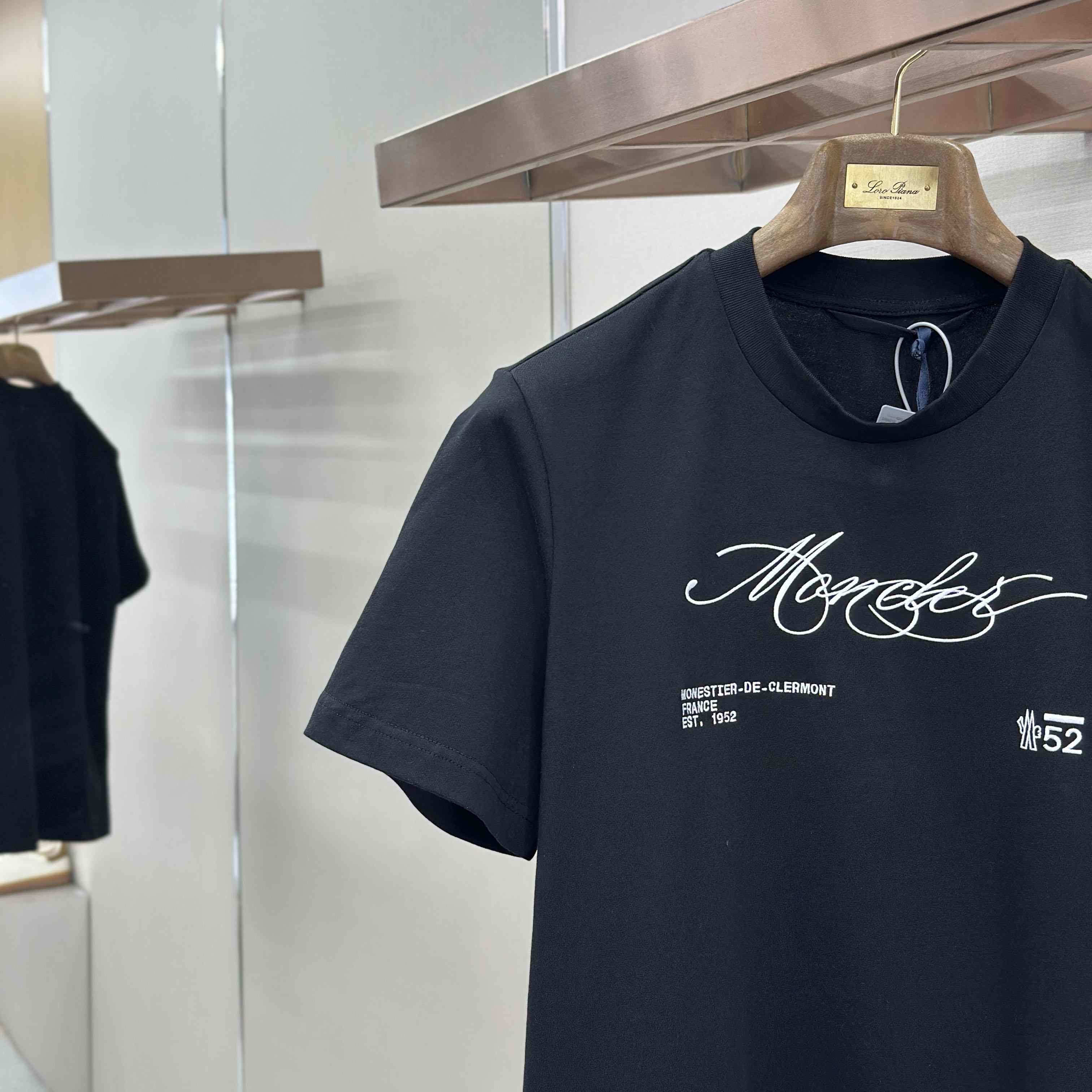 Moncler Script Logo Cotton T-shirt - DesignerGu