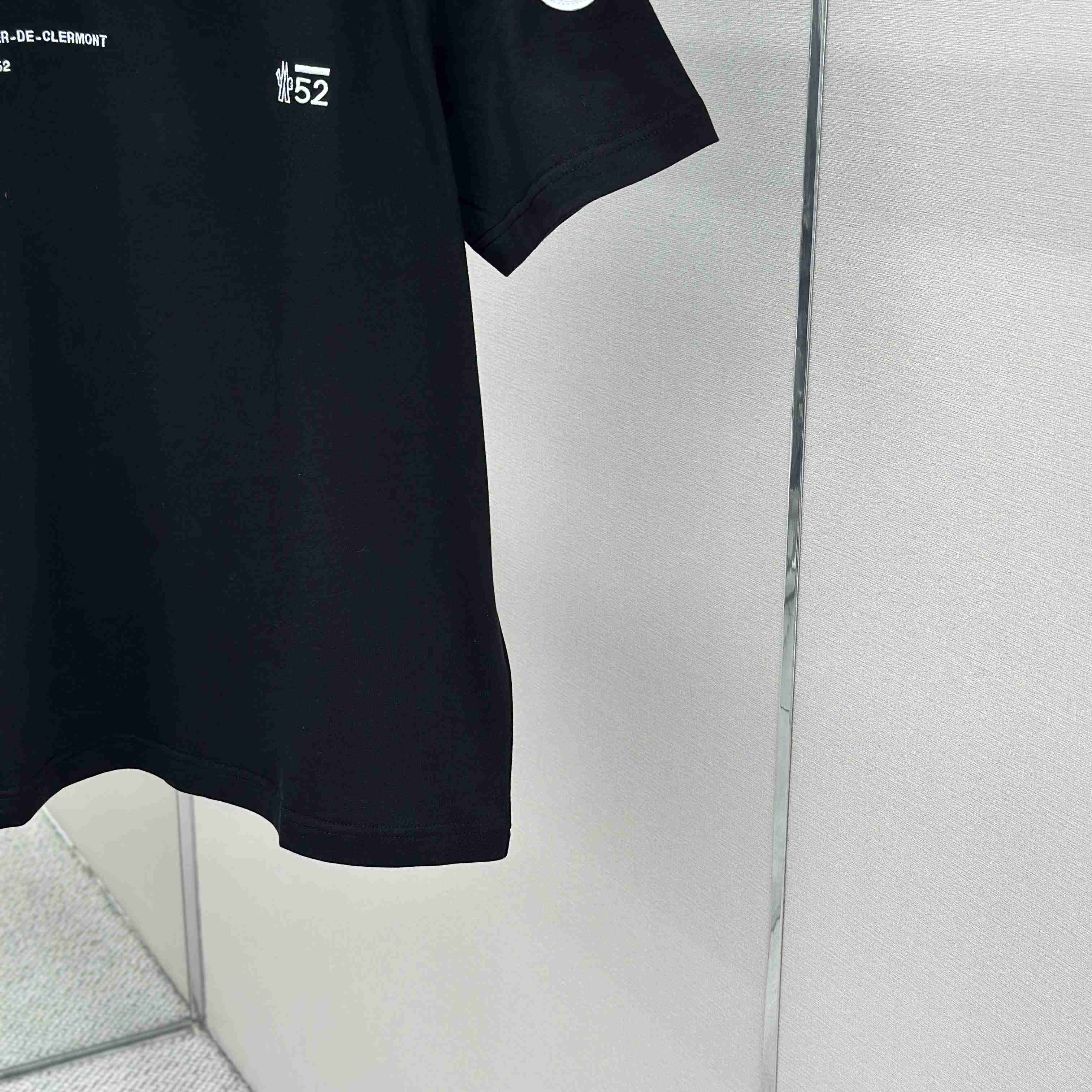 Moncler Script Logo Cotton T-shirt - DesignerGu