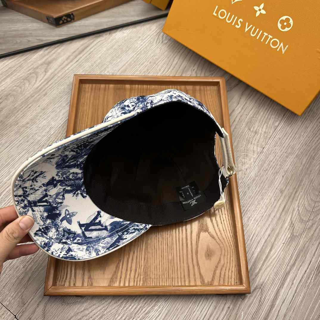 Louis Vuitton Baseball Cap - DesignerGu