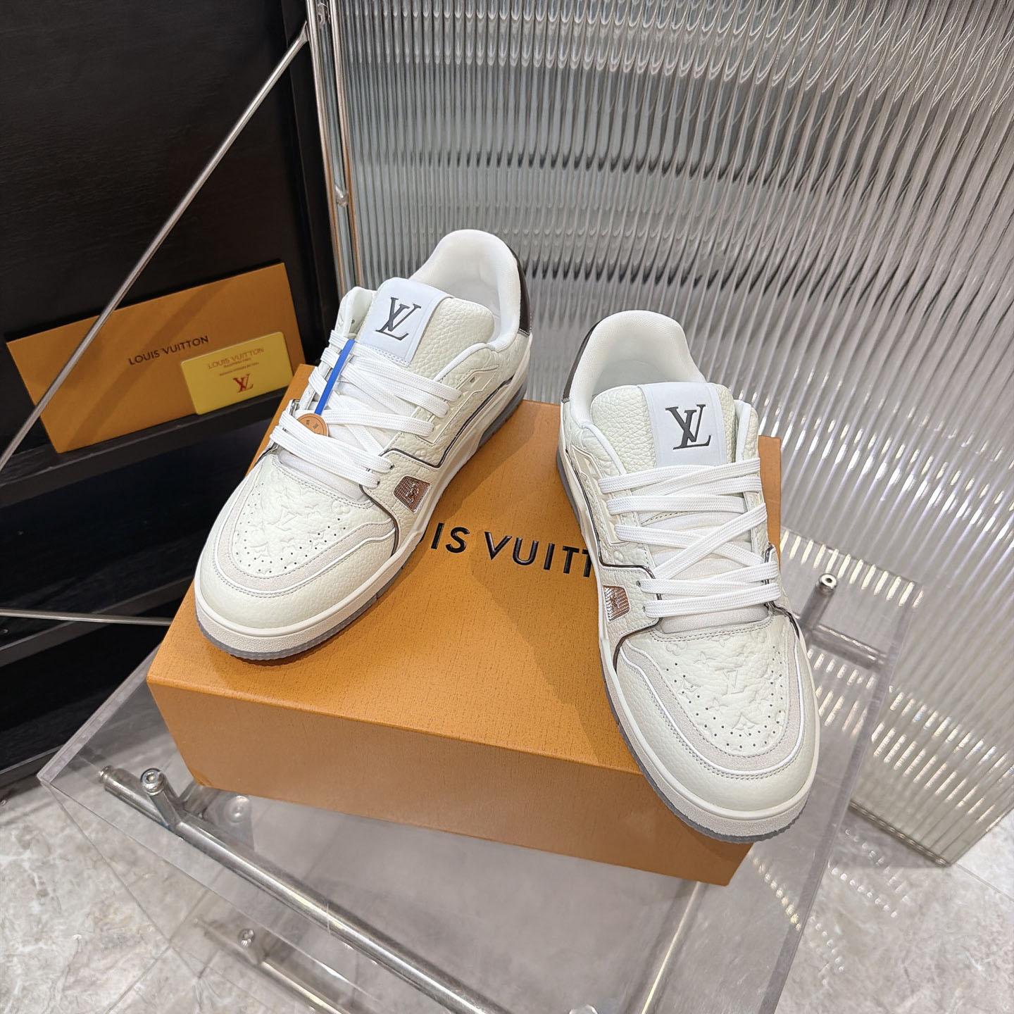Louis Vuitton LV Trainer Sneaker 1AKCKV - DesignerGu
