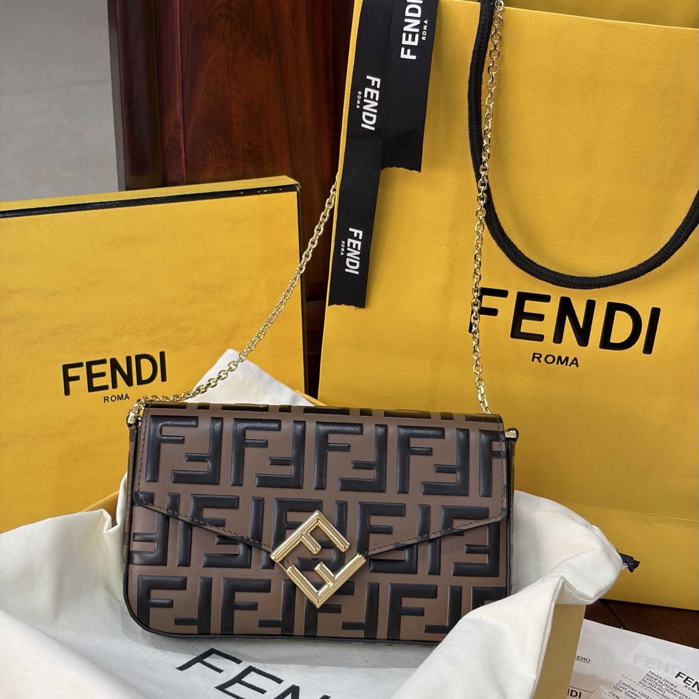 Fendi FF Diamonds Wallet On Chain - DesignerGu