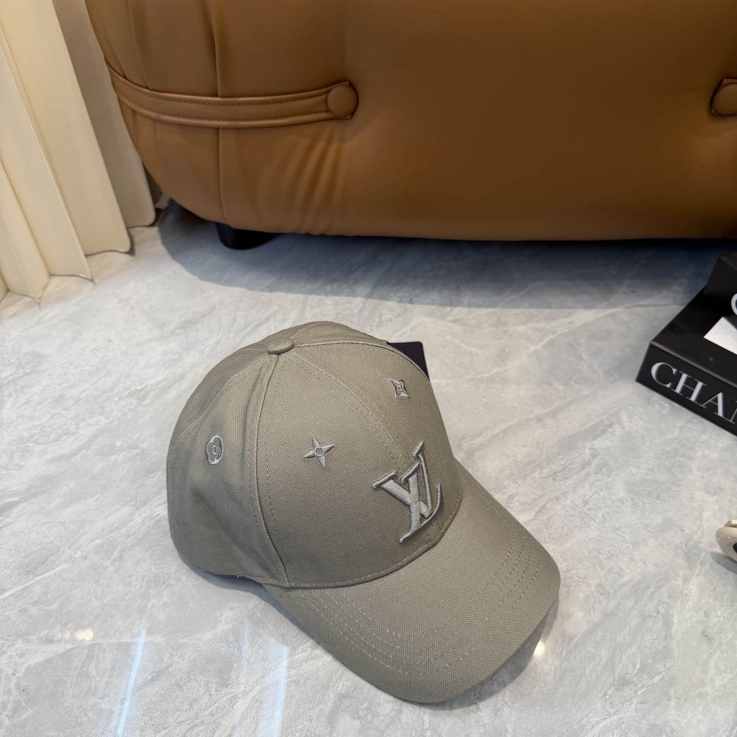 Louis Vuitton Cap - DesignerGu