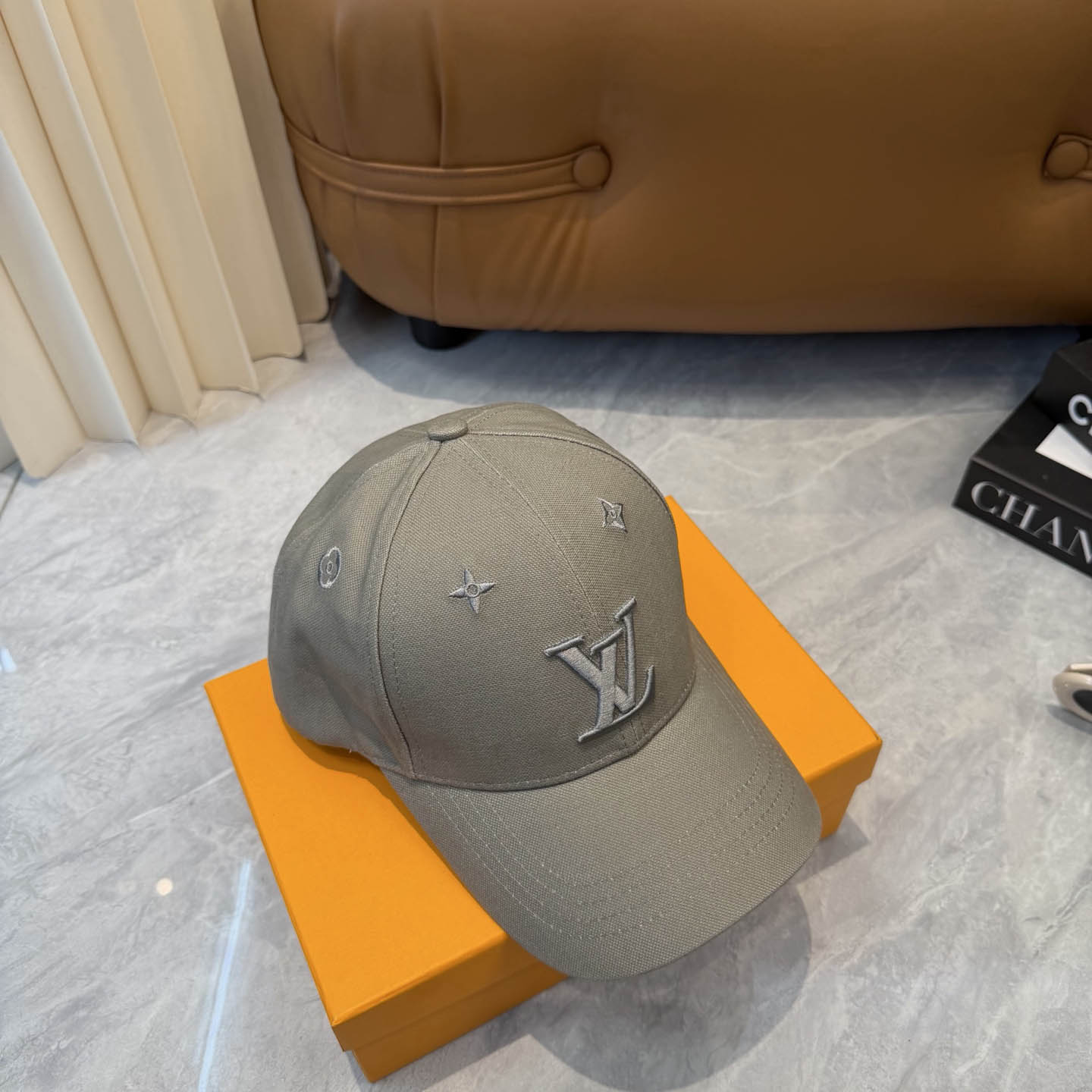 Louis Vuitton Cap - DesignerGu