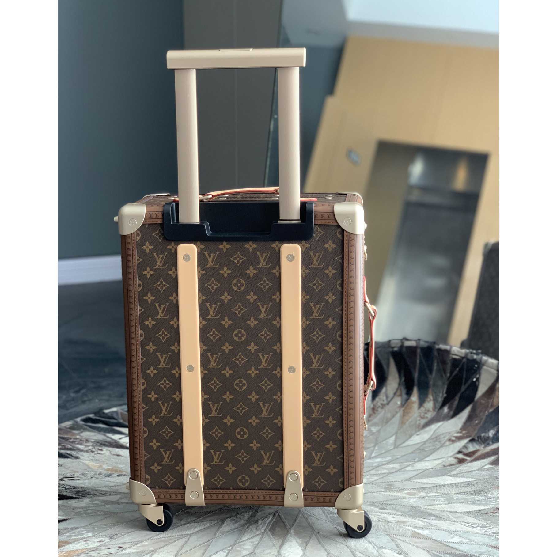 Louis Vuitton Rolling Trunk M20212 - DesignerGu