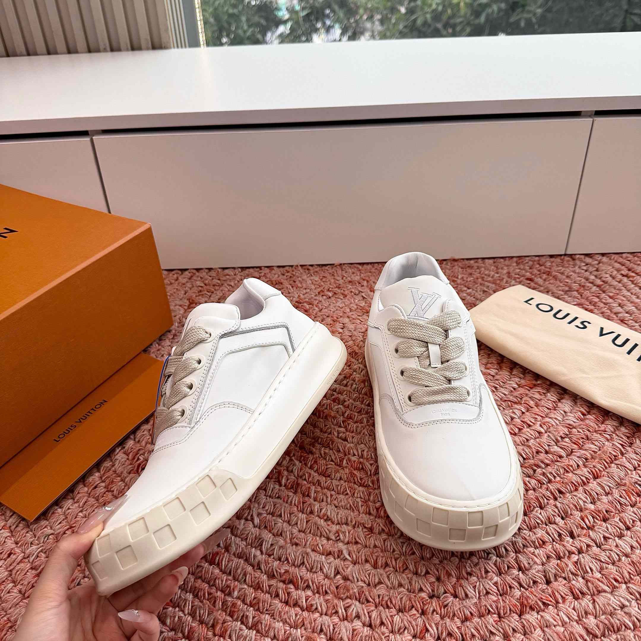 Louis Vuitton LV Tilted Sneaker 1AJWE5 - DesignerGu