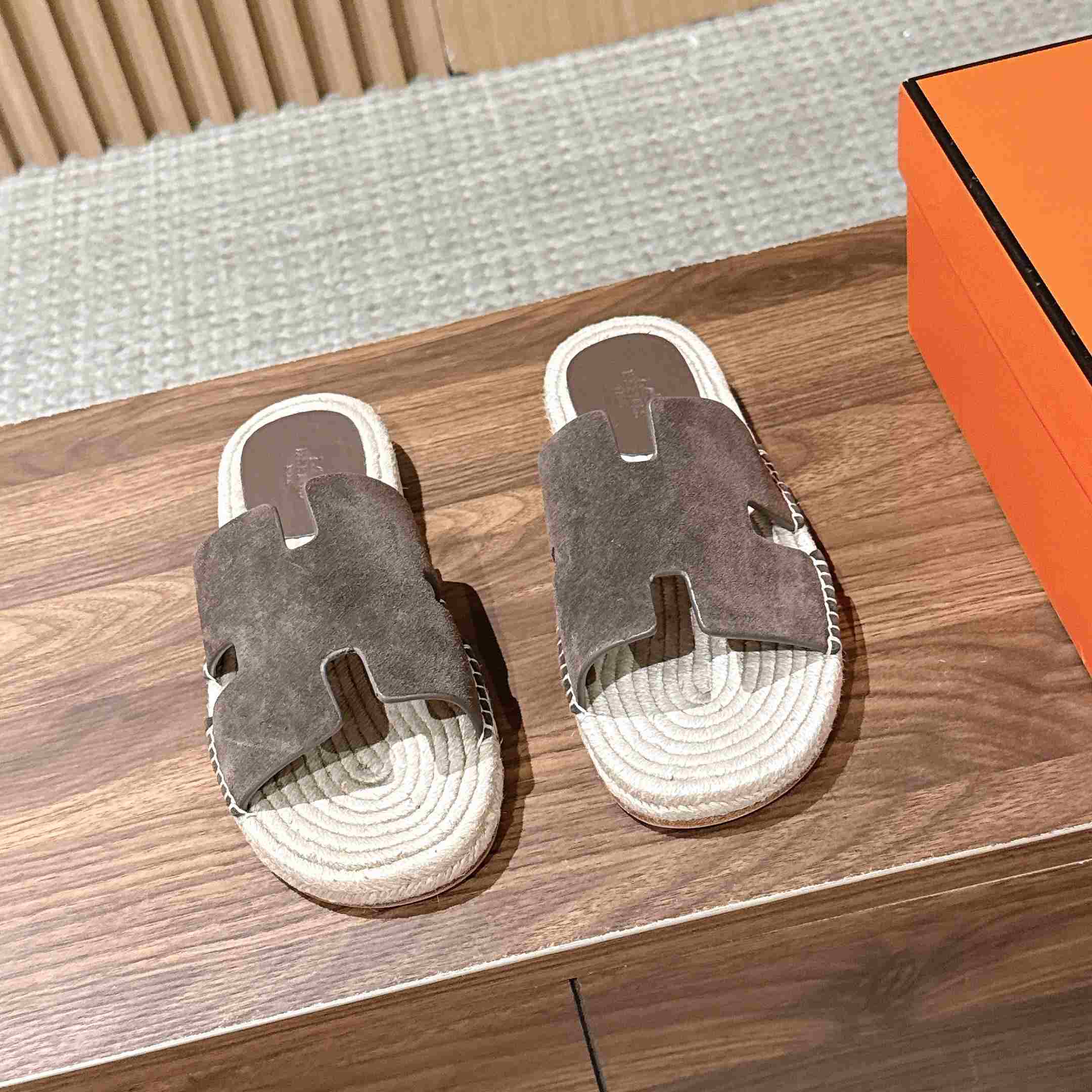 Hermes  Antigua Espadrille - DesignerGu