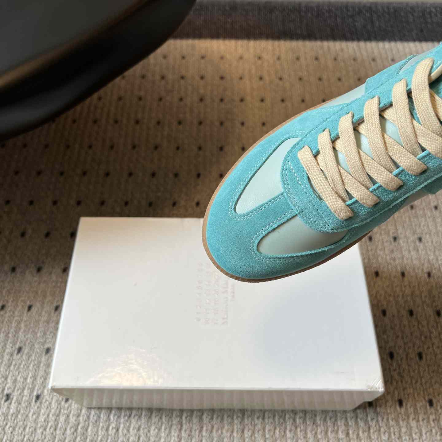 Maison Margiela Replica Sneakers - DesignerGu