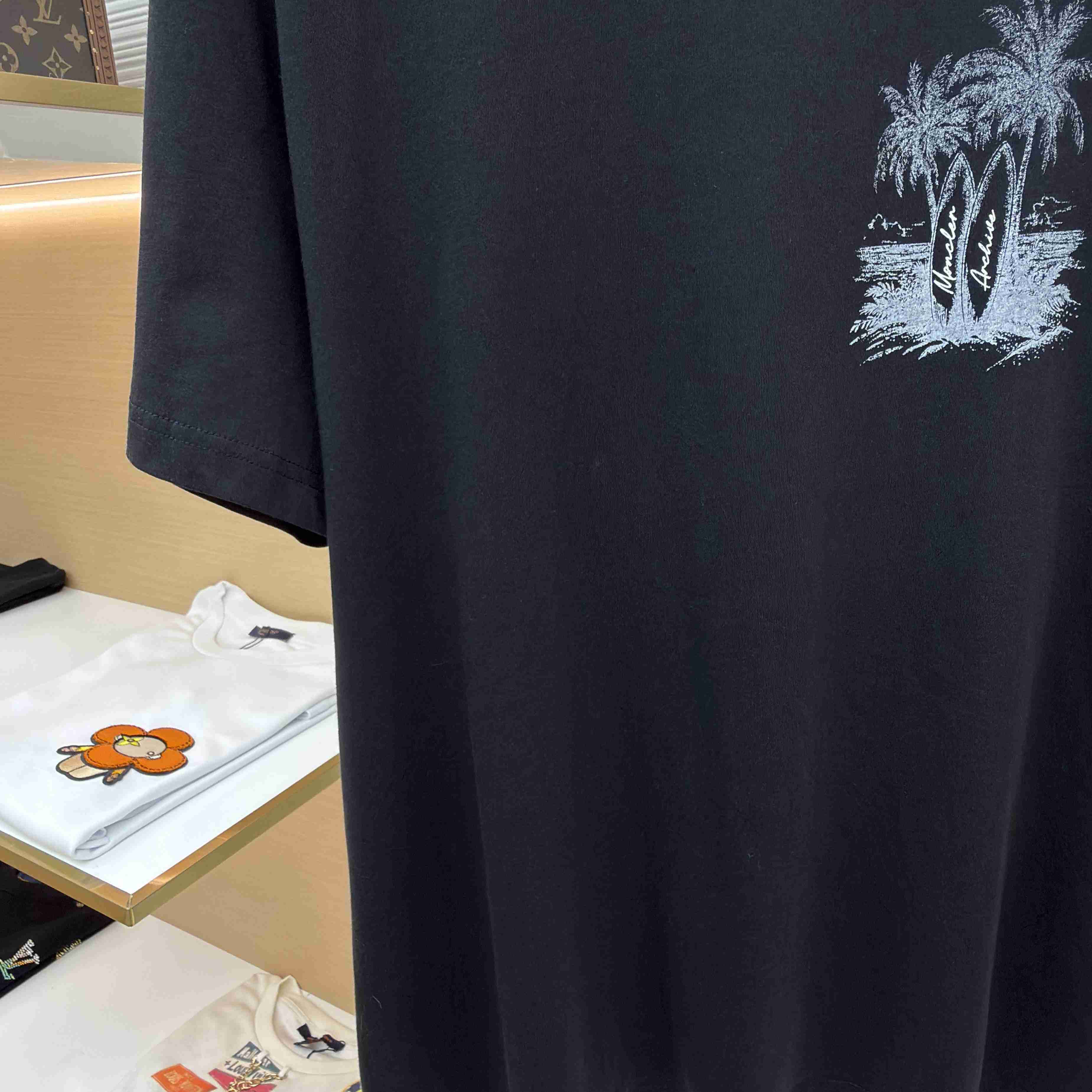 Moncler Beach Printed T-Shirt - DesignerGu