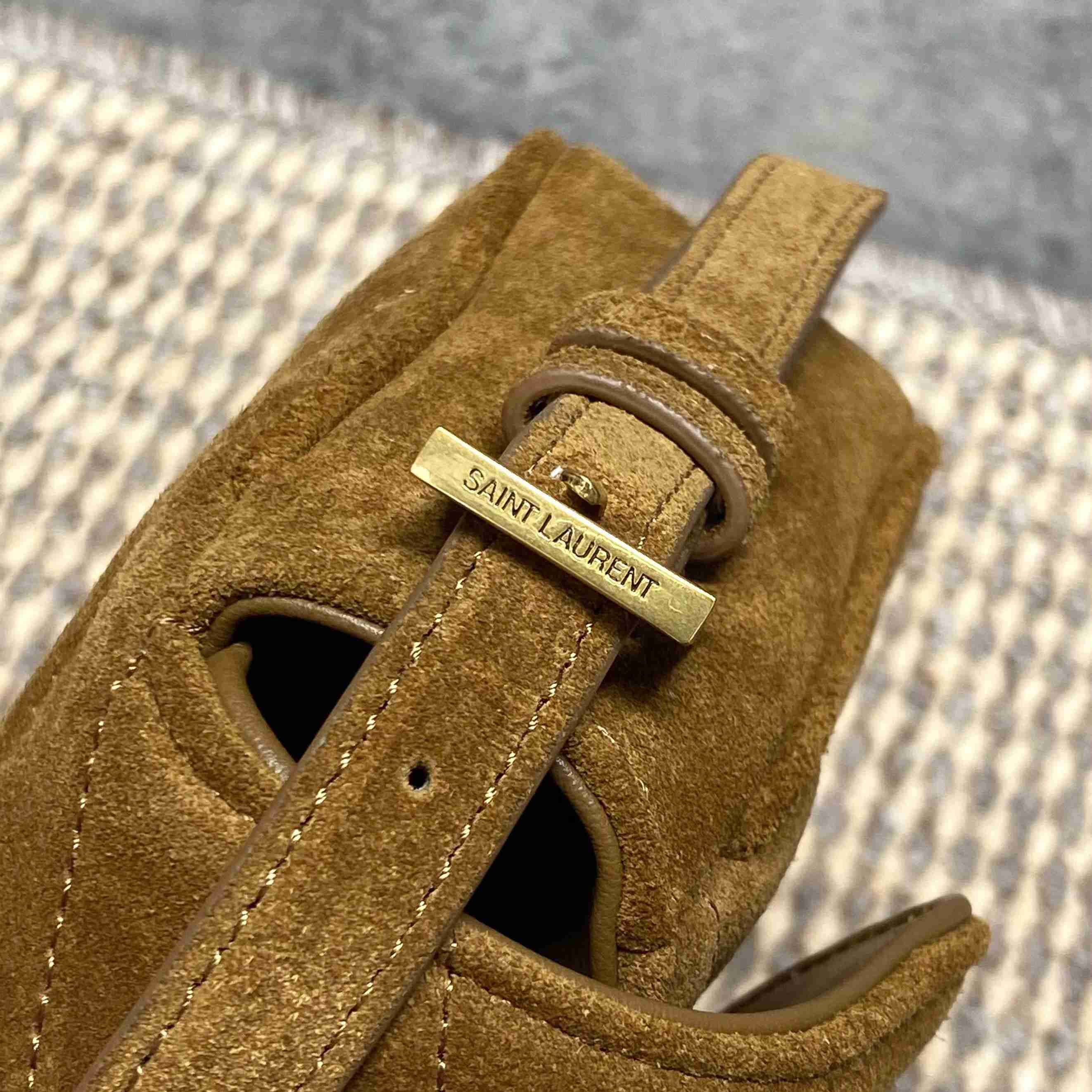 Saint Laurent Loulou Toy Crossbody In Matelasse Suede - DesignerGu