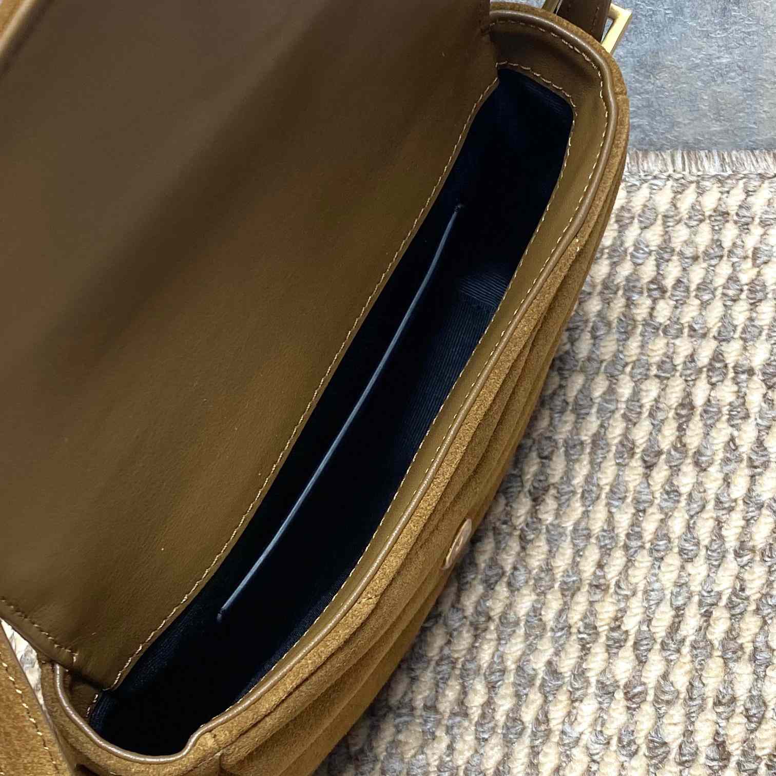 Saint Laurent Loulou Toy Crossbody In Matelasse Suede - DesignerGu