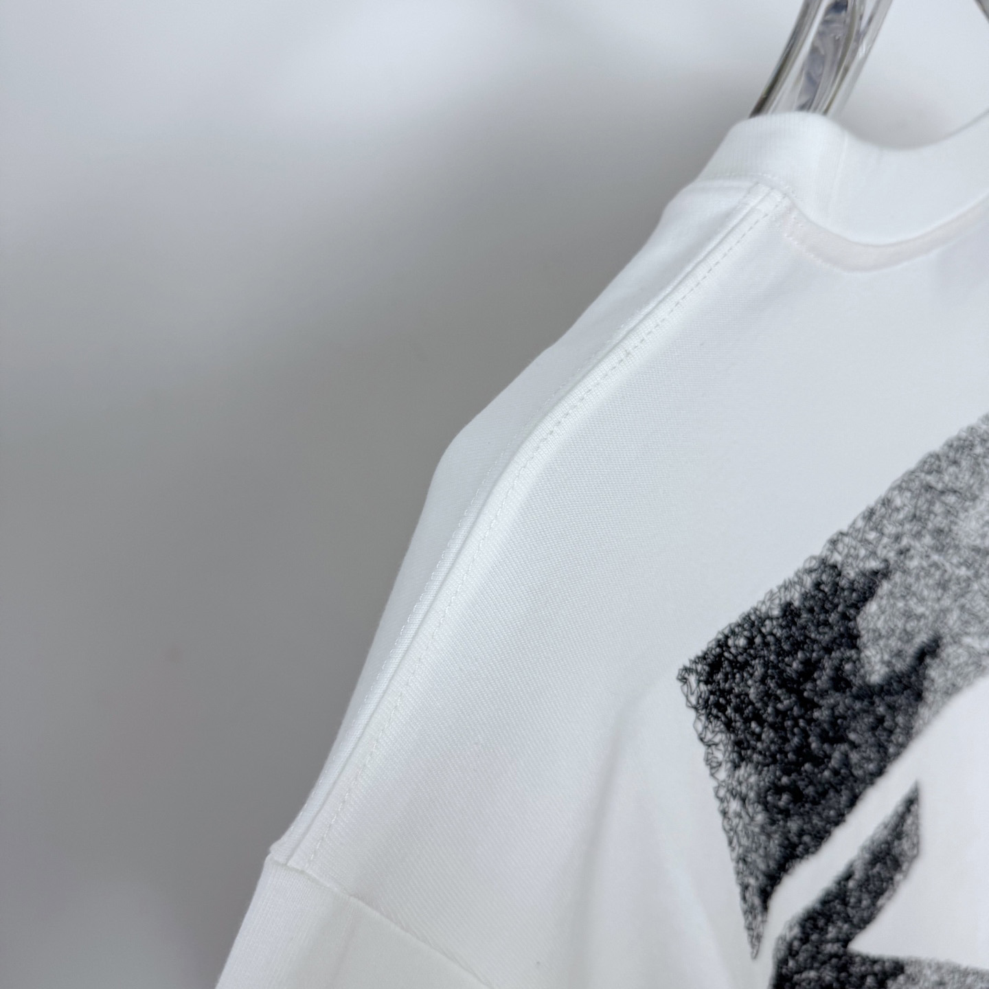 Off-White Scribble Arrows T-Shirt - DesignerGu