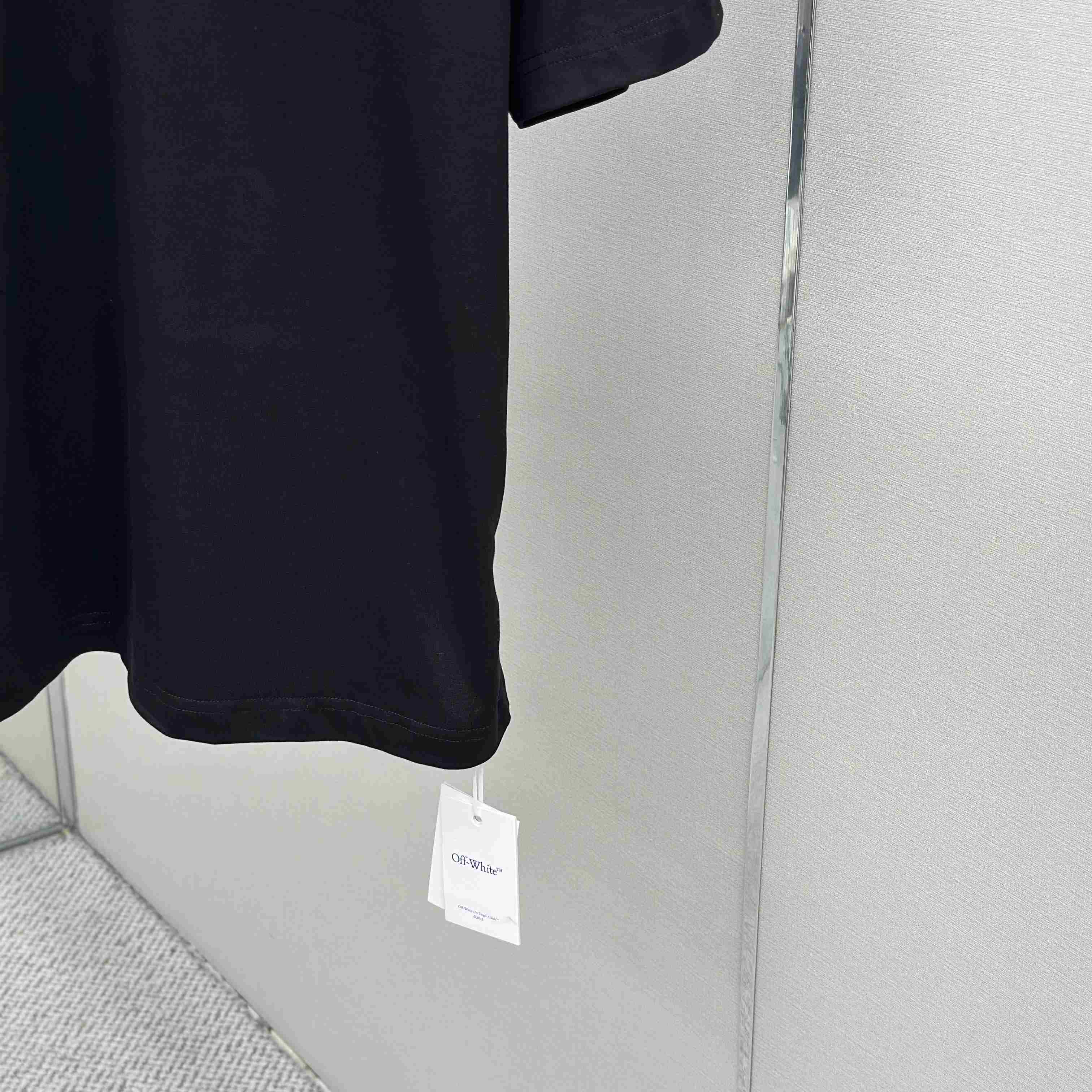 Off-White Split Logo T-Shirt - DesignerGu