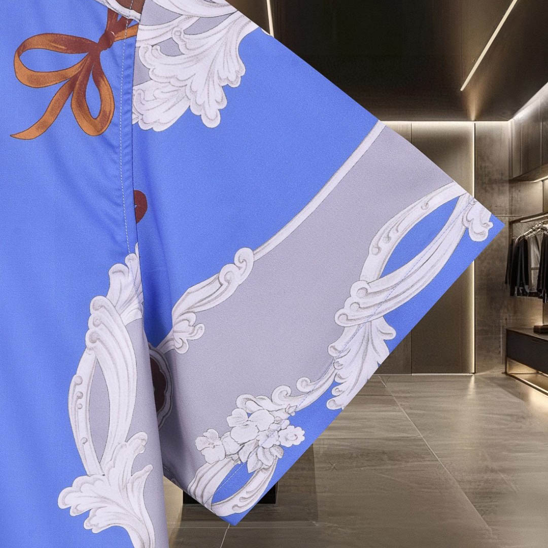 Versace Cameo Silk Shirt - DesignerGu