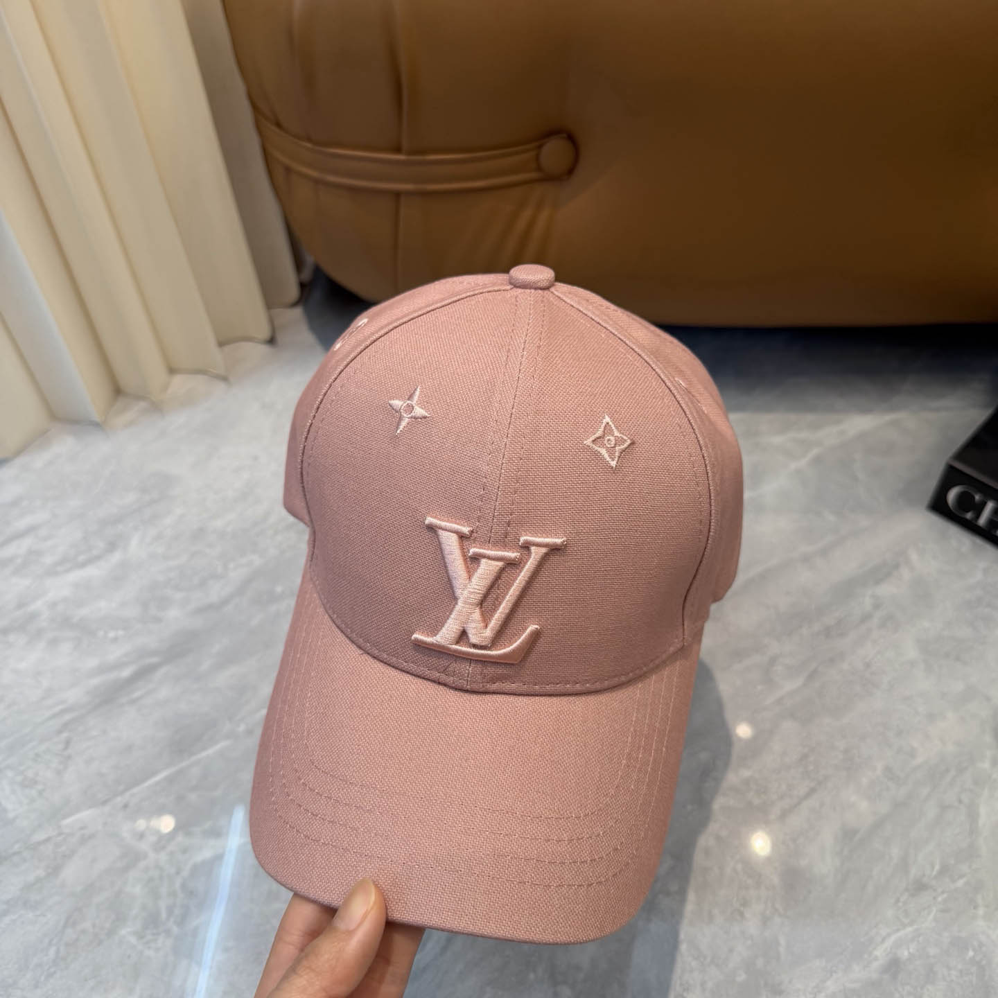 Louis Vuitton Cap - DesignerGu