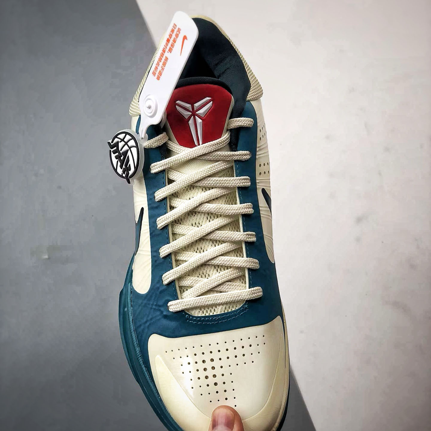  Nike Zoom Kobe 5 Caitlin Clark Protro PE IZ1852-100 - DesignerGu