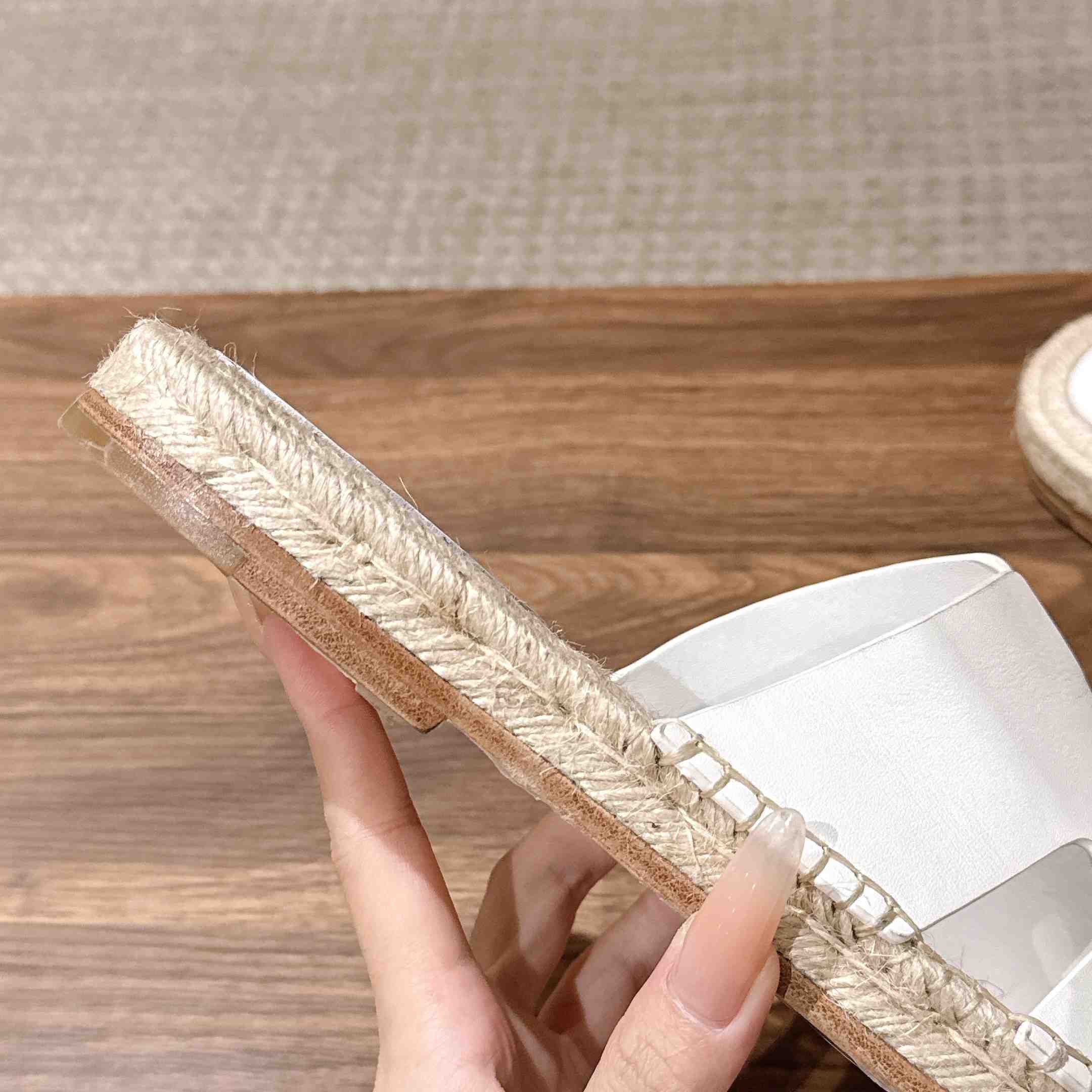 Hermes  Antigua Espadrille - DesignerGu
