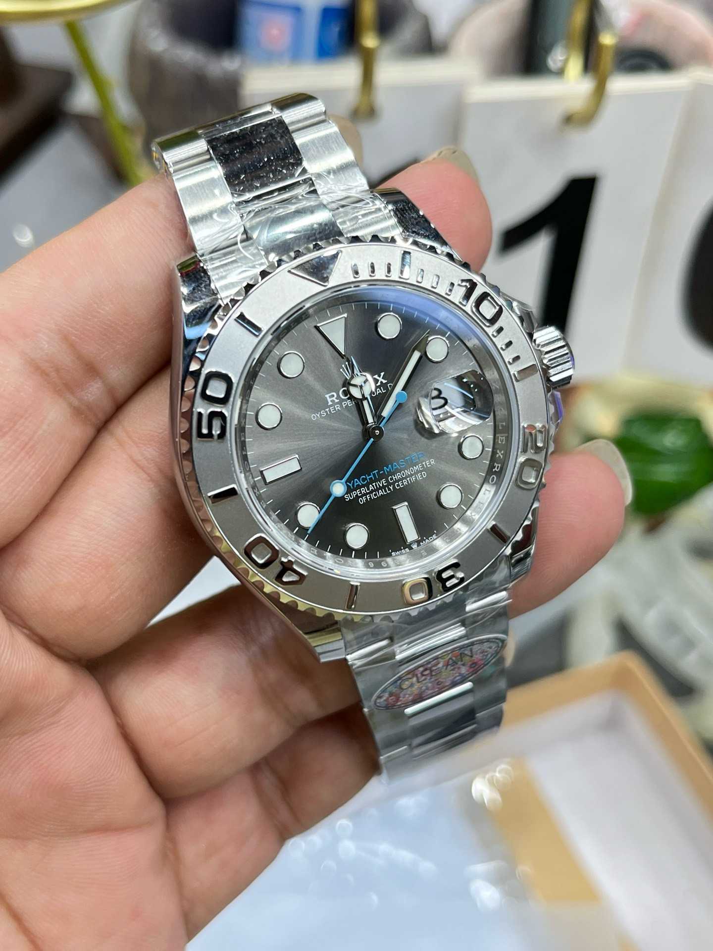 Rolex Yacht-Master Watch  40mm - DesignerGu