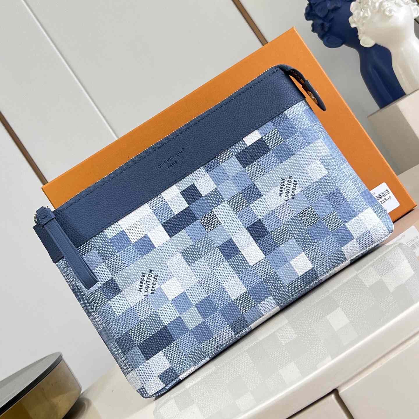 Louis Vuitton Pochette Voyage Souple M28846 - DesignerGu