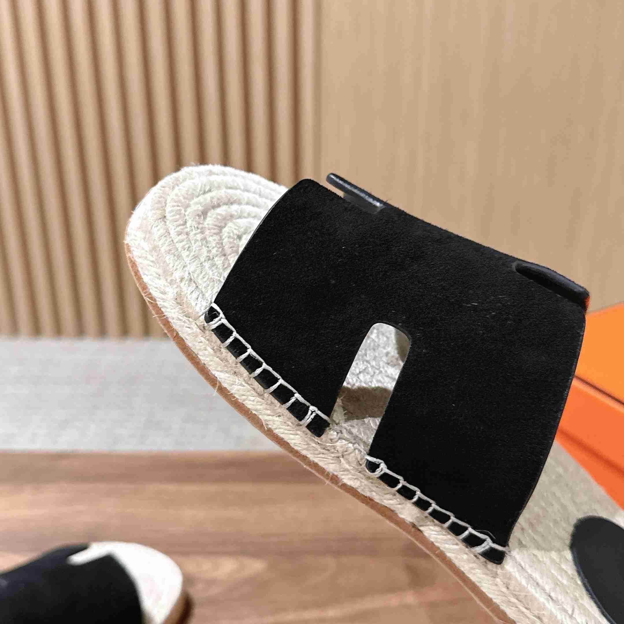 Hermes  Antigua Espadrille - DesignerGu