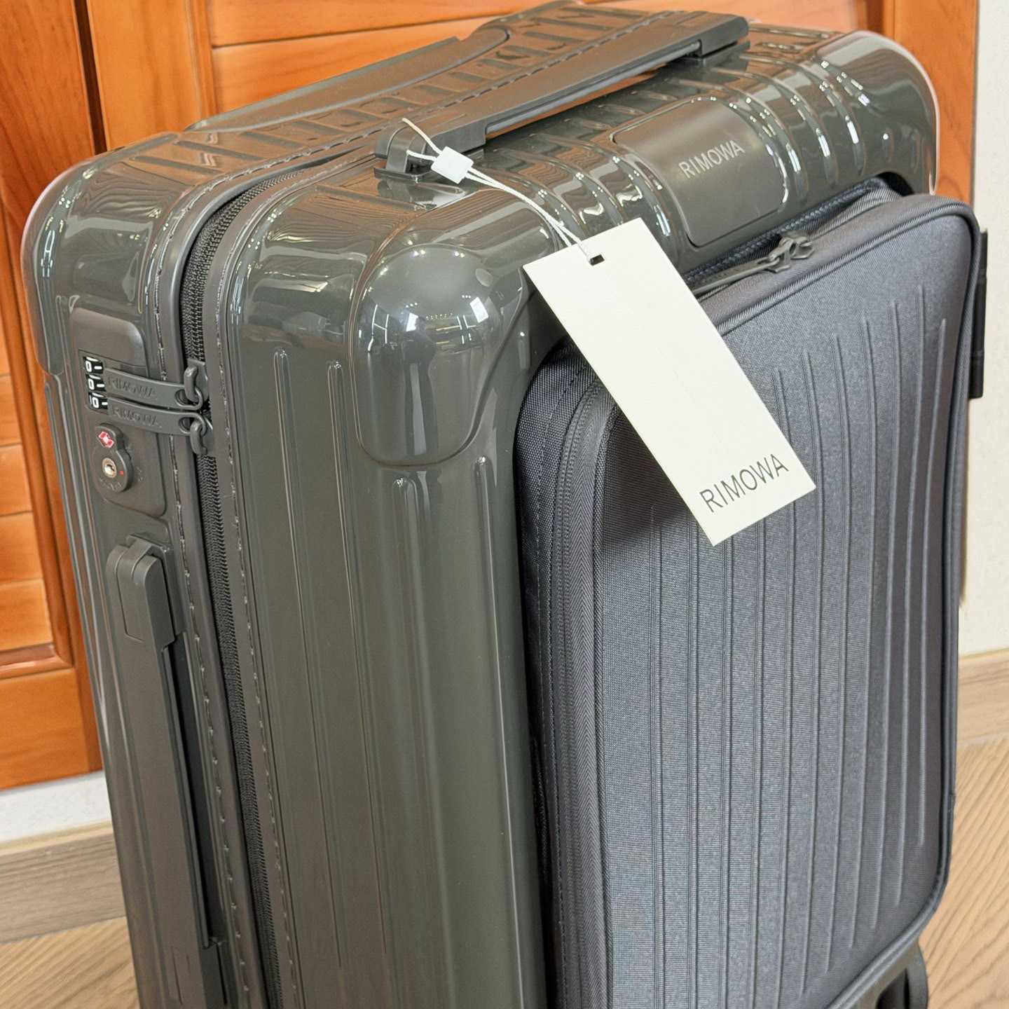 Rimowa Cabin - DesignerGu