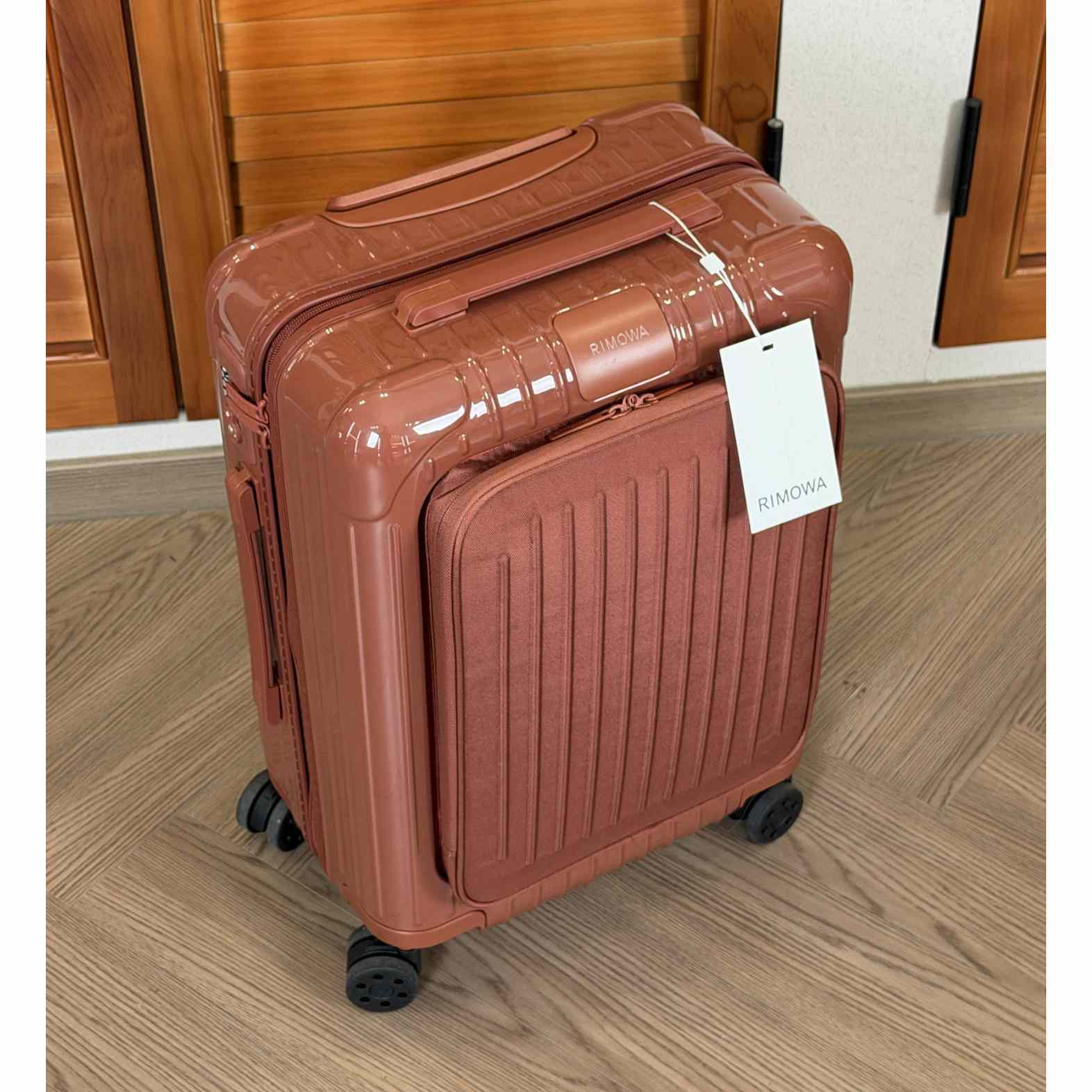 Rimowa Cabin - DesignerGu