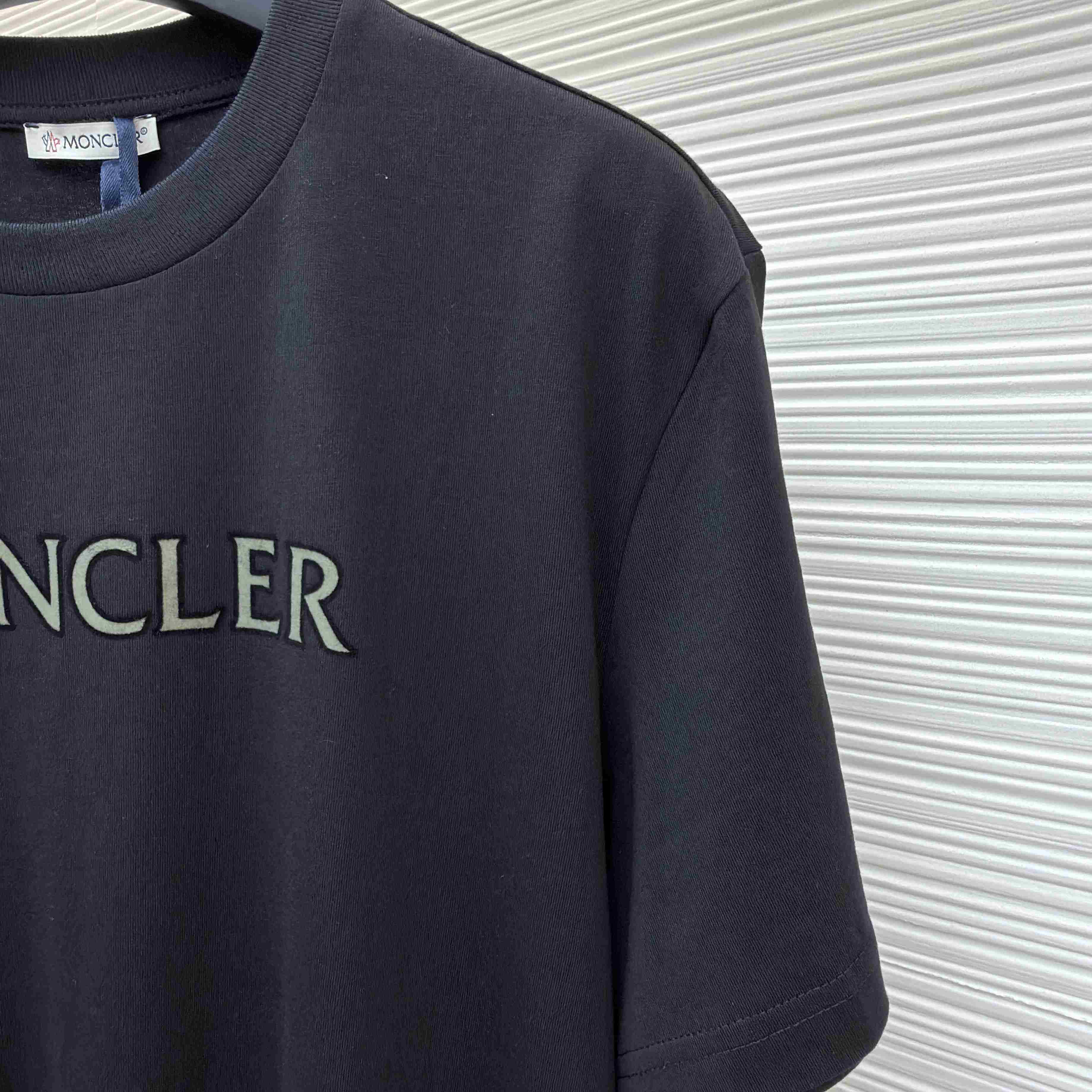 Moncler Logo Print Cotton T-Shirt - DesignerGu