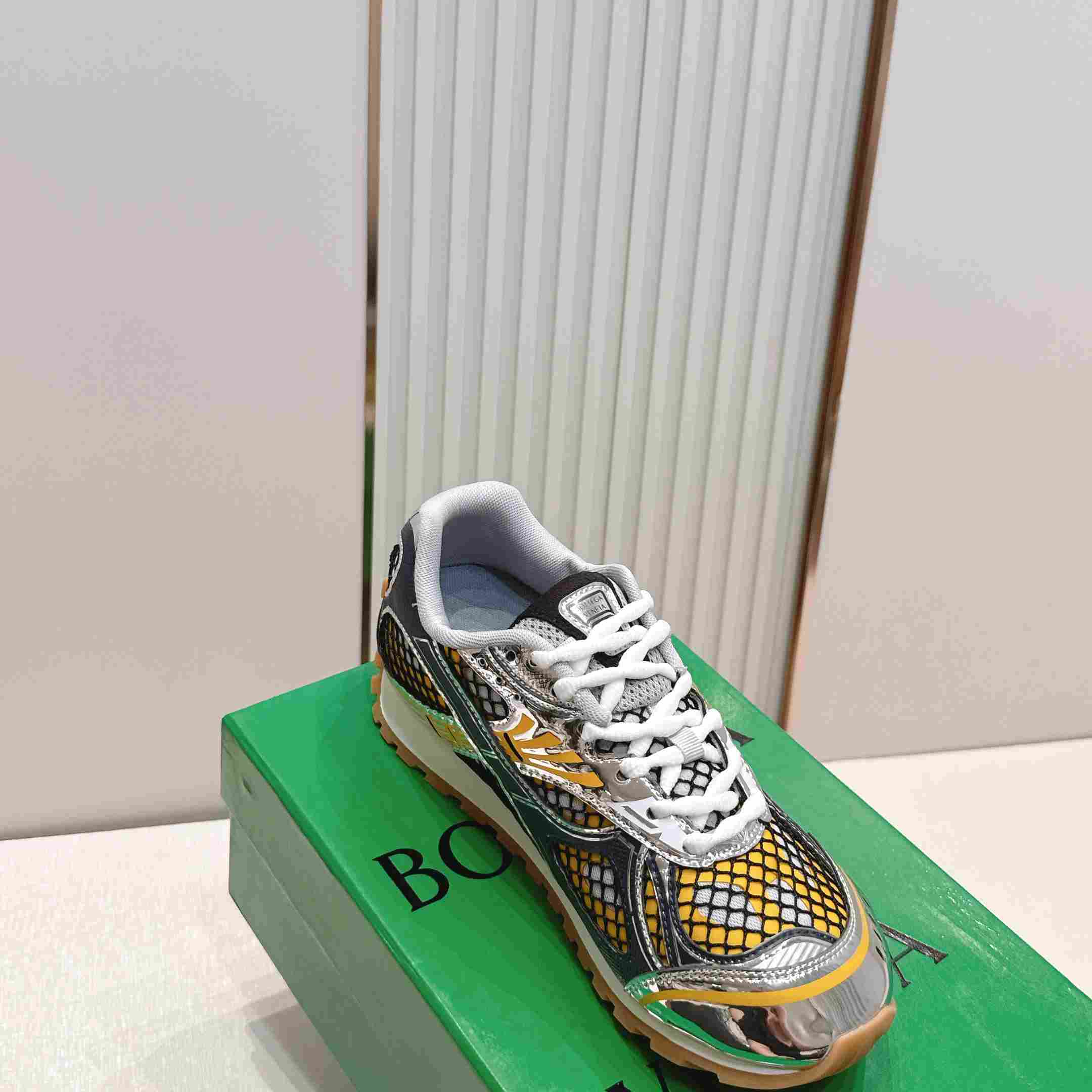 Bottega Veneta Orbit Sneaker  - DesignerGu