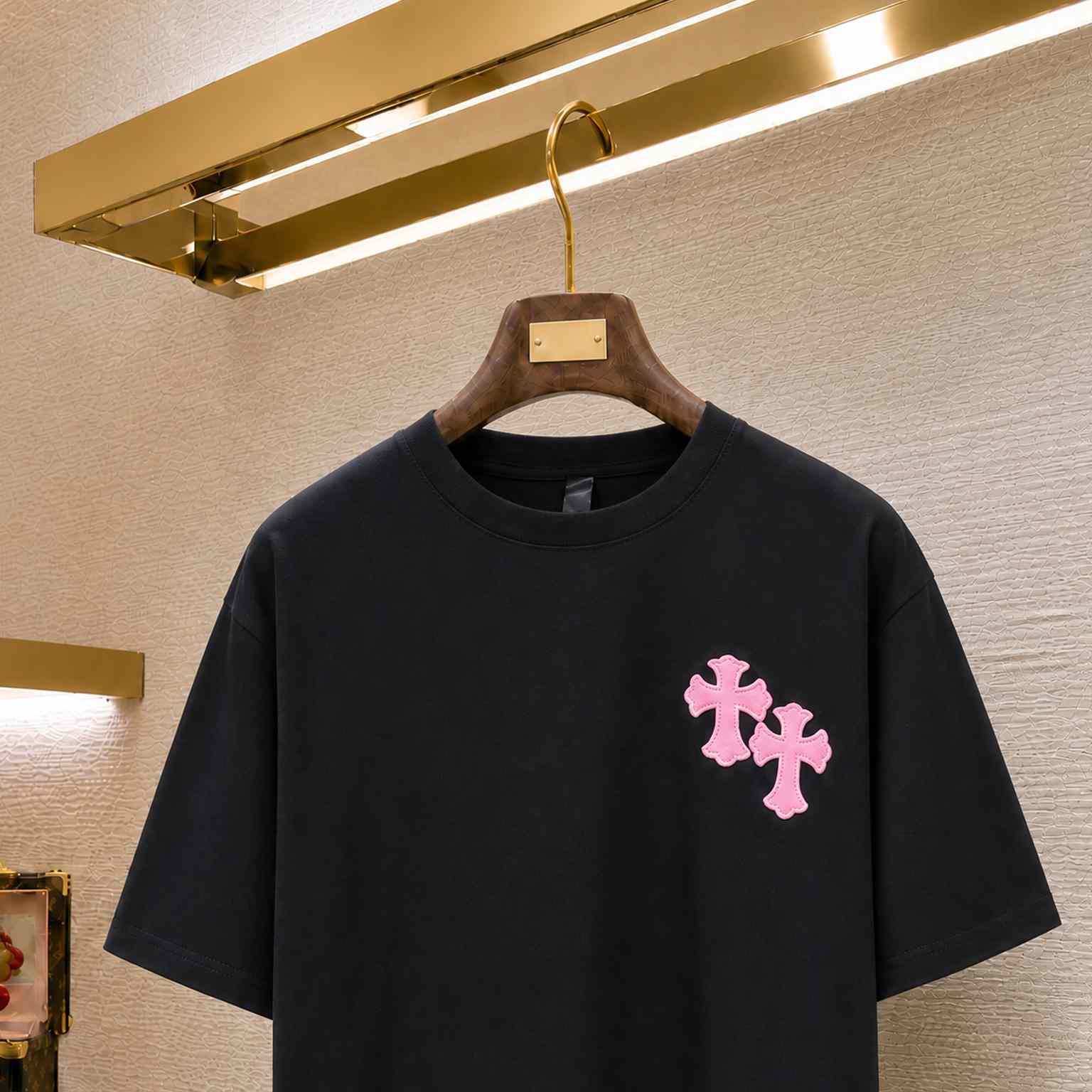 Chrome Hearts  Croce Heart Cross T-shirt - DesignerGu
