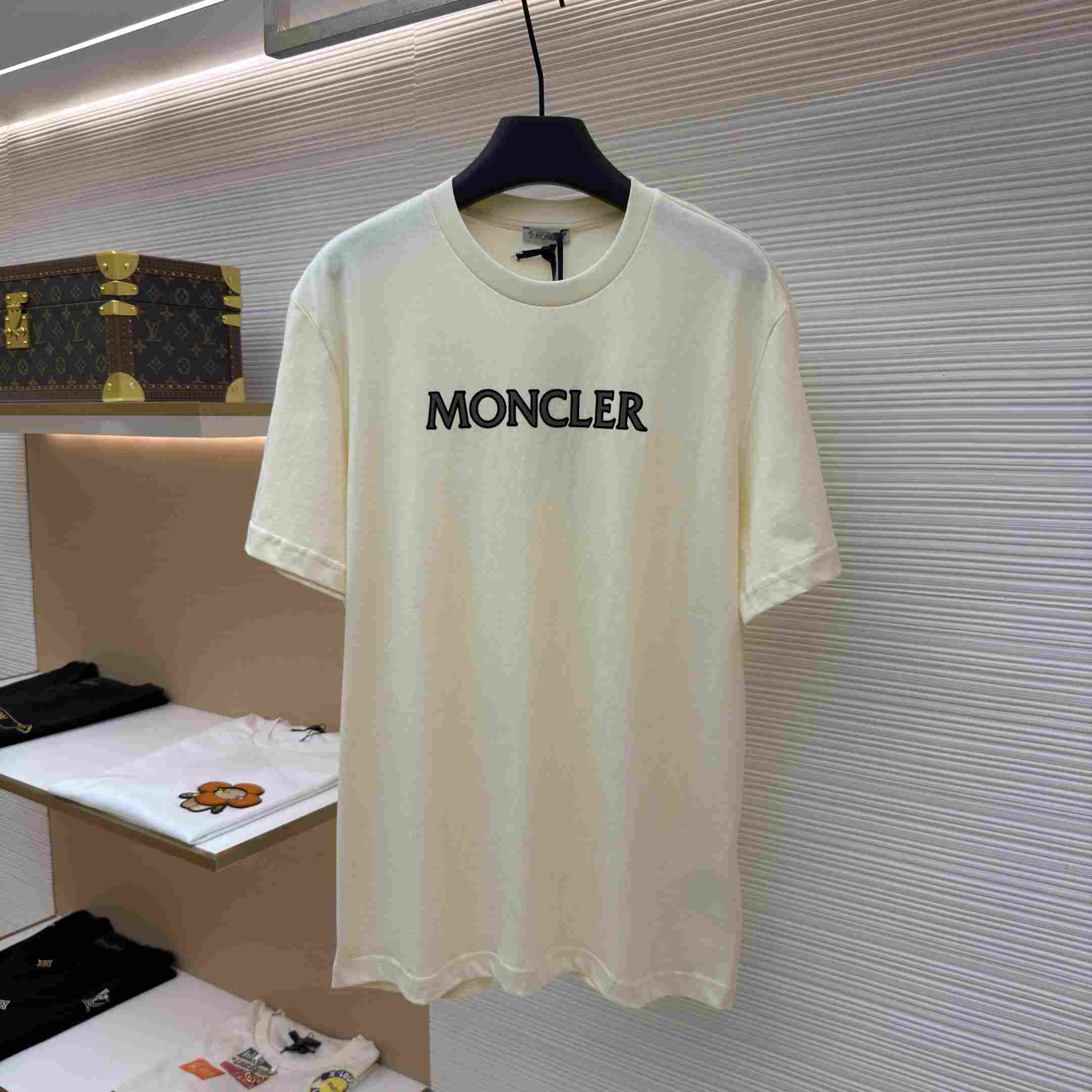Moncler Logo Print Cotton T-Shirt - DesignerGu