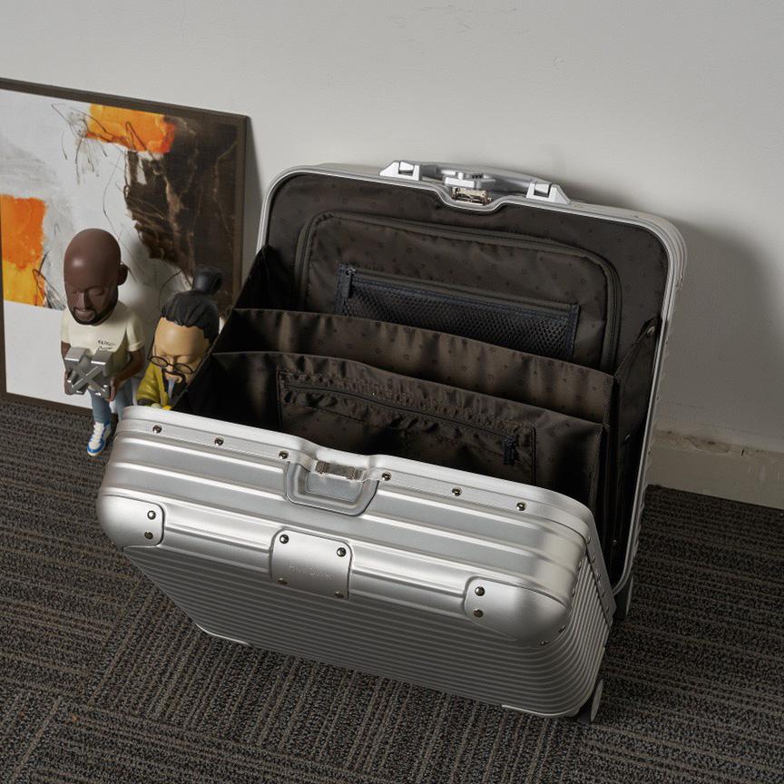 Rimowa Original Compact - DesignerGu