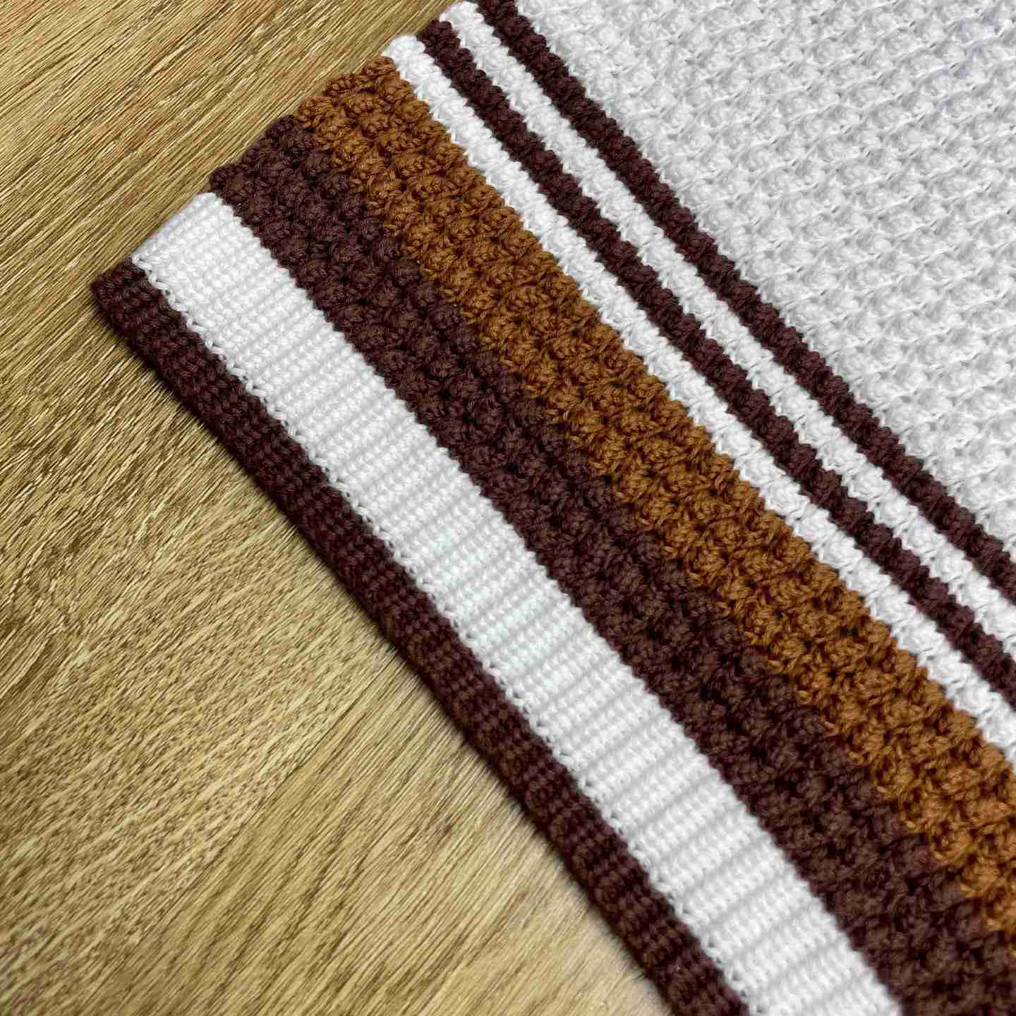 Casablanca White & Brown Tennis Stripe Crochet Shorts D0209 - DesignerGu