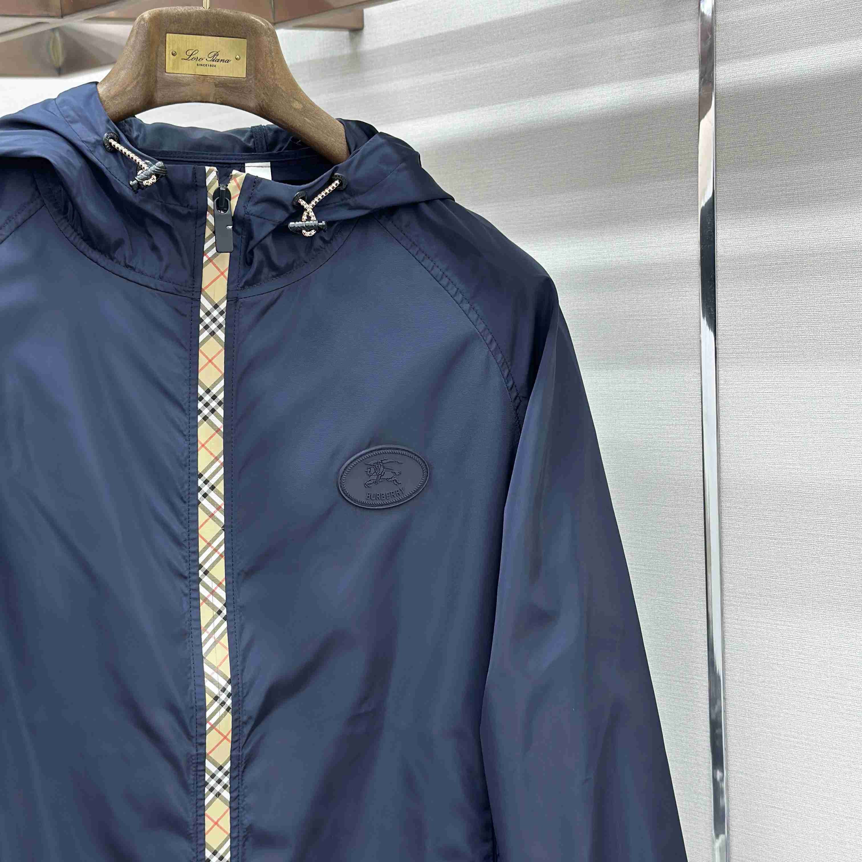 Burberry Nylon Clapton Hooded Jacket - DesignerGu