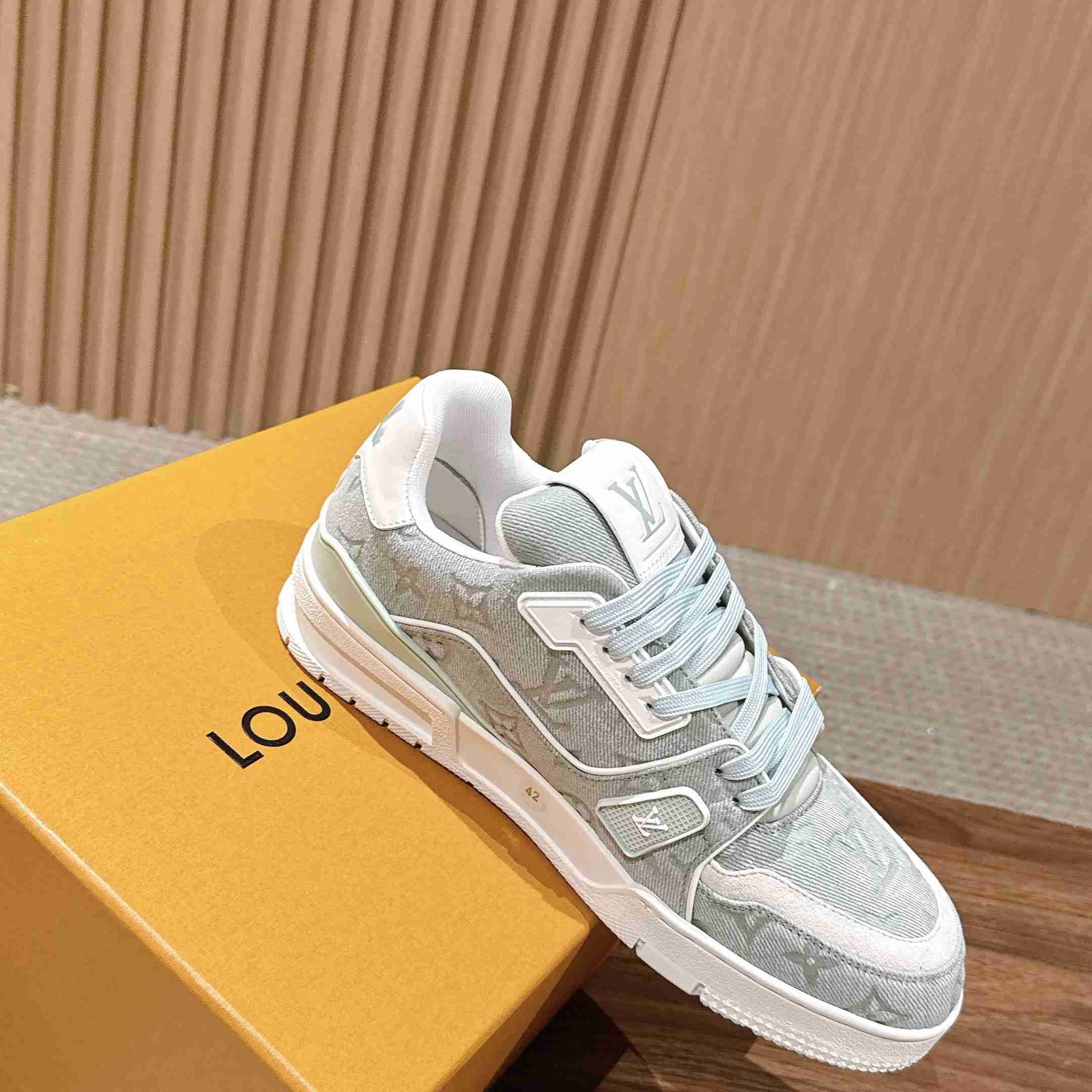 Louis Vuitton LV Trainer Sneaker  1AK7OE（upon uk size） - DesignerGu