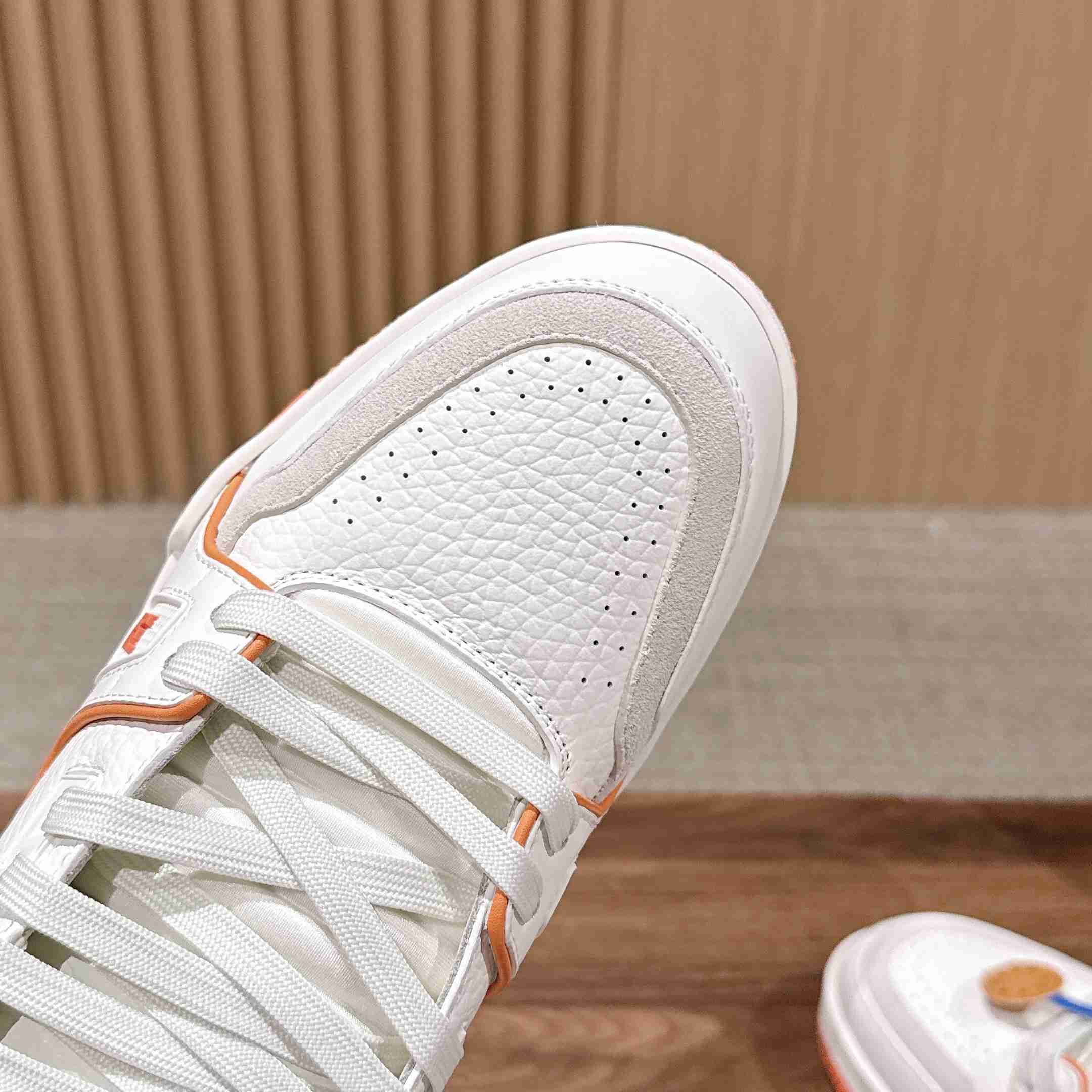 Louis Vuitton LV Trainer Sneaker  1AKRBK（upon uk size） - DesignerGu