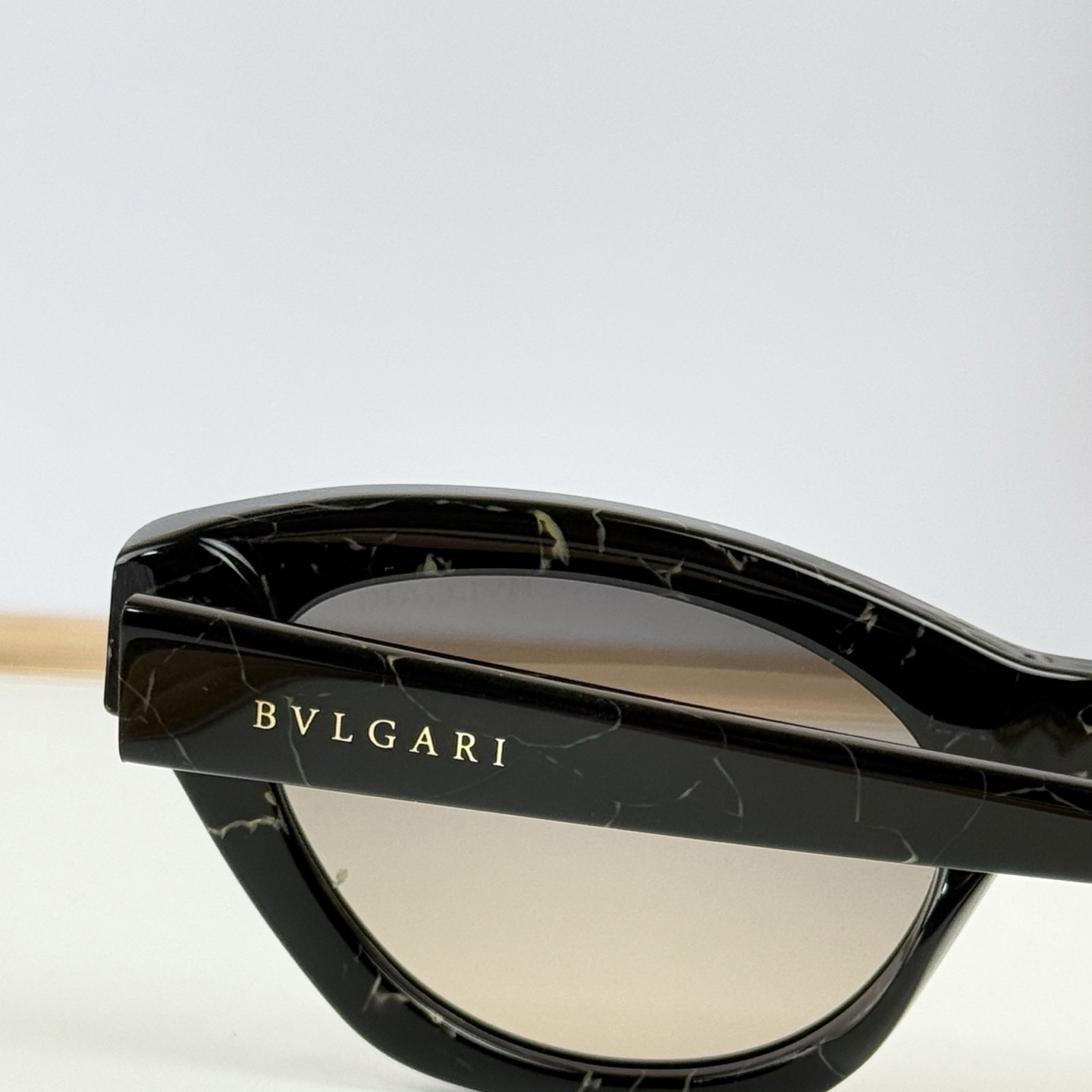 Bvlgari BV40099l Sunglasses      - DesignerGu